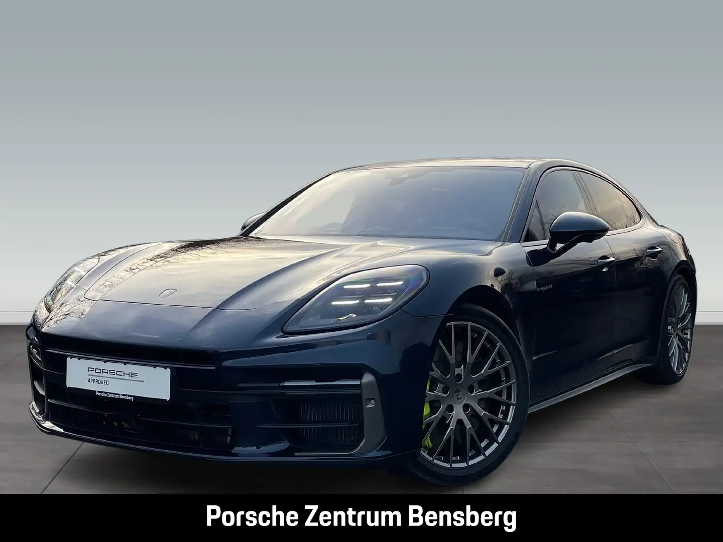 Porsche Panamera Turbo E-Hybrid Blau - 1