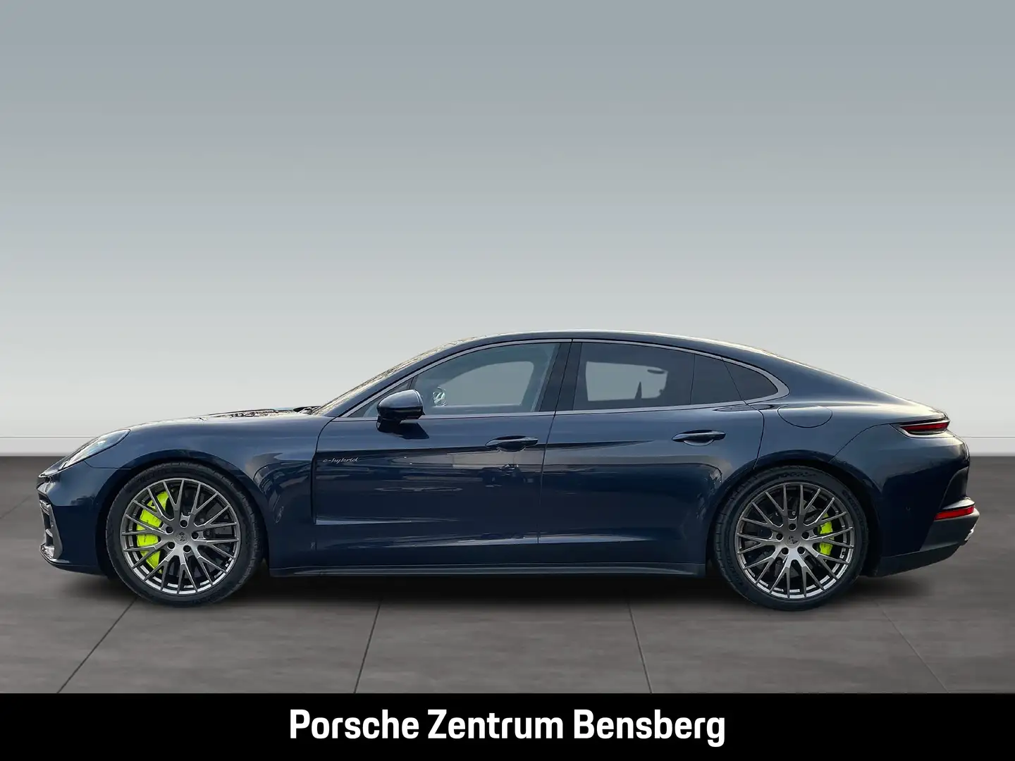 Porsche Panamera Turbo E-Hybrid Blau - 2