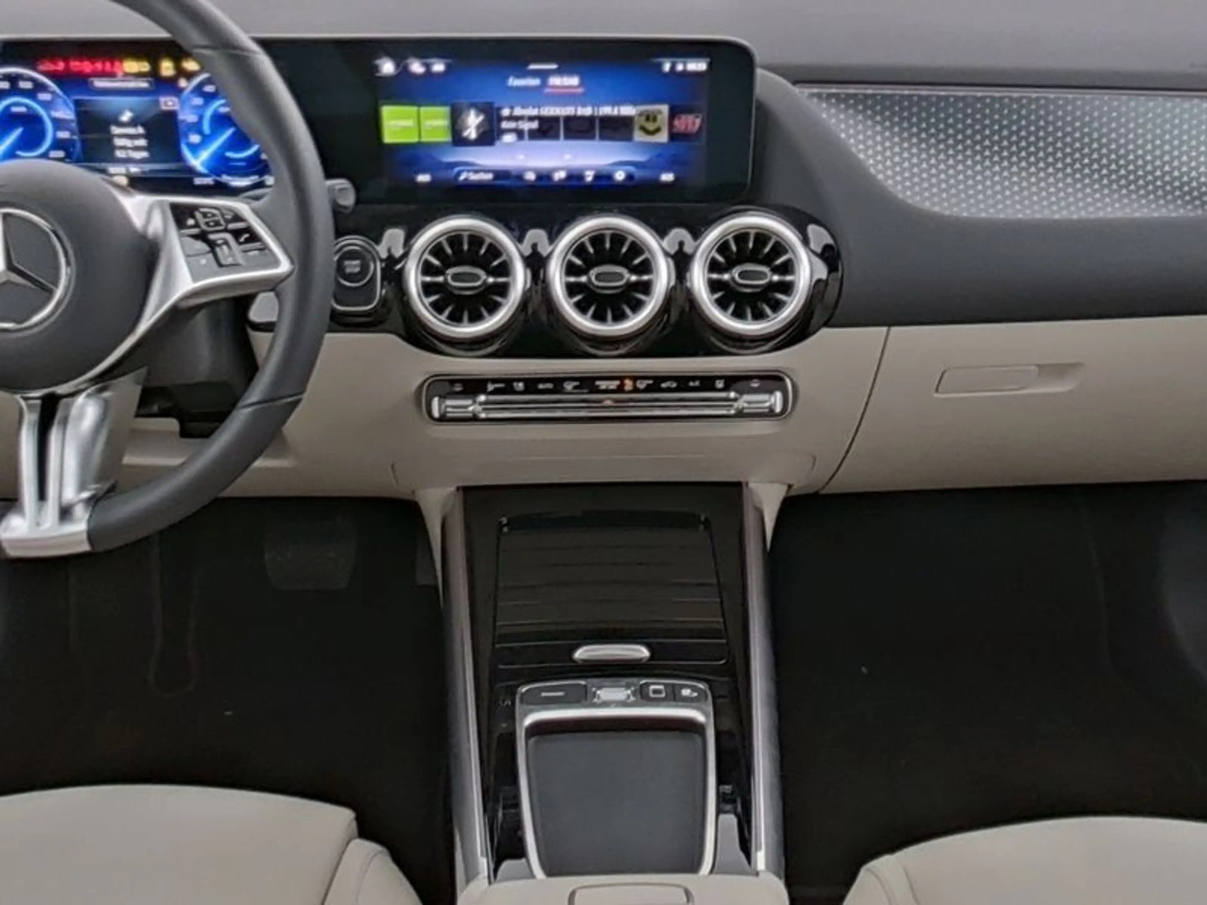 Mercedes-Benz EQA 300 4M PROGRESSIVE ADV PLUS+AHK+BEIGE+BONUS+ — photo 7