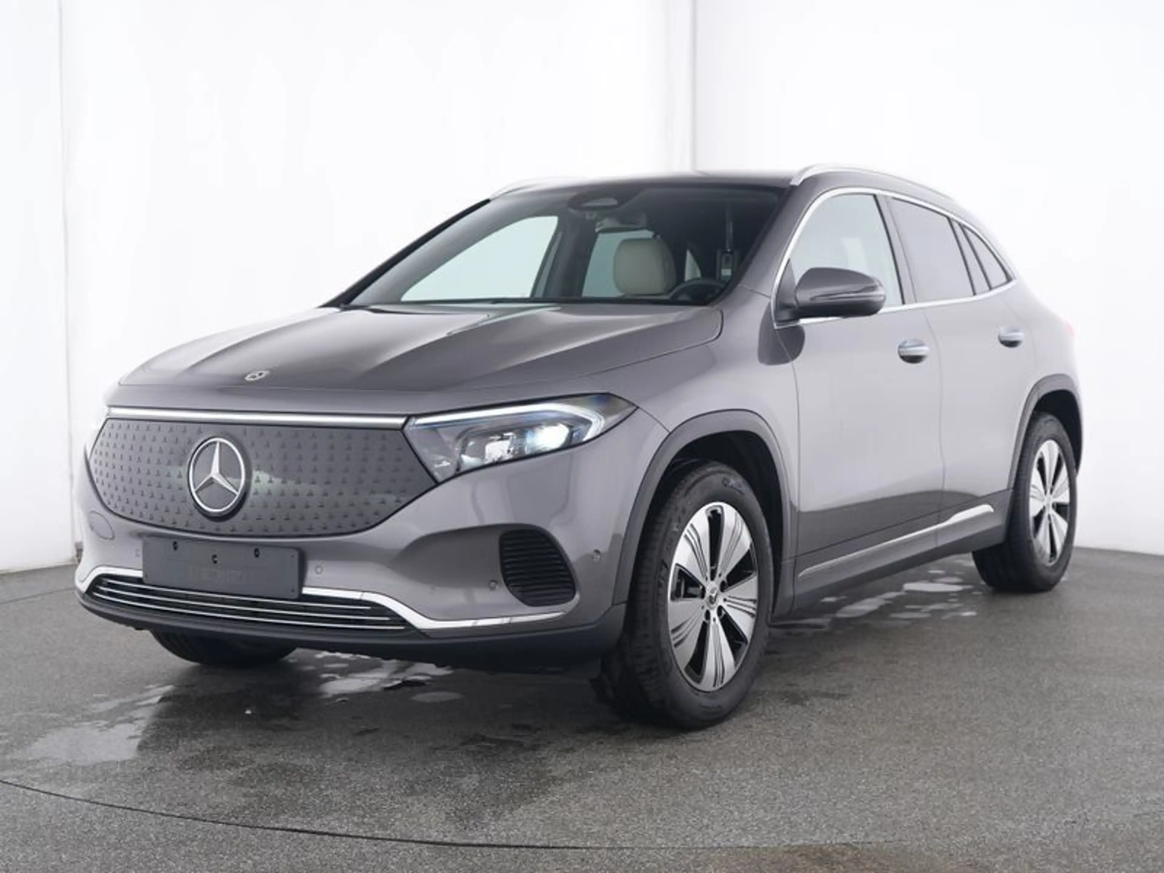 Mercedes-Benz EQA 300 4M PROGRESSIVE ADV PLUS+AHK+BEIGE+BONUS+