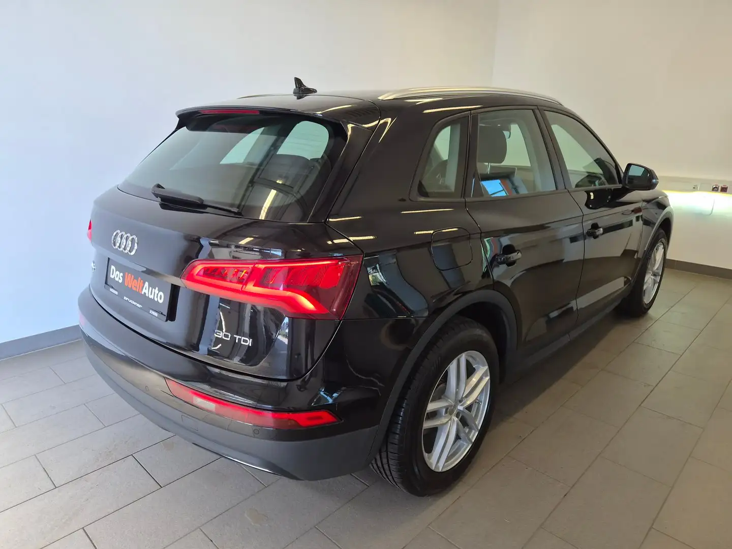 Audi Q5 30 TDI intense S-tronic Schwarz - 2