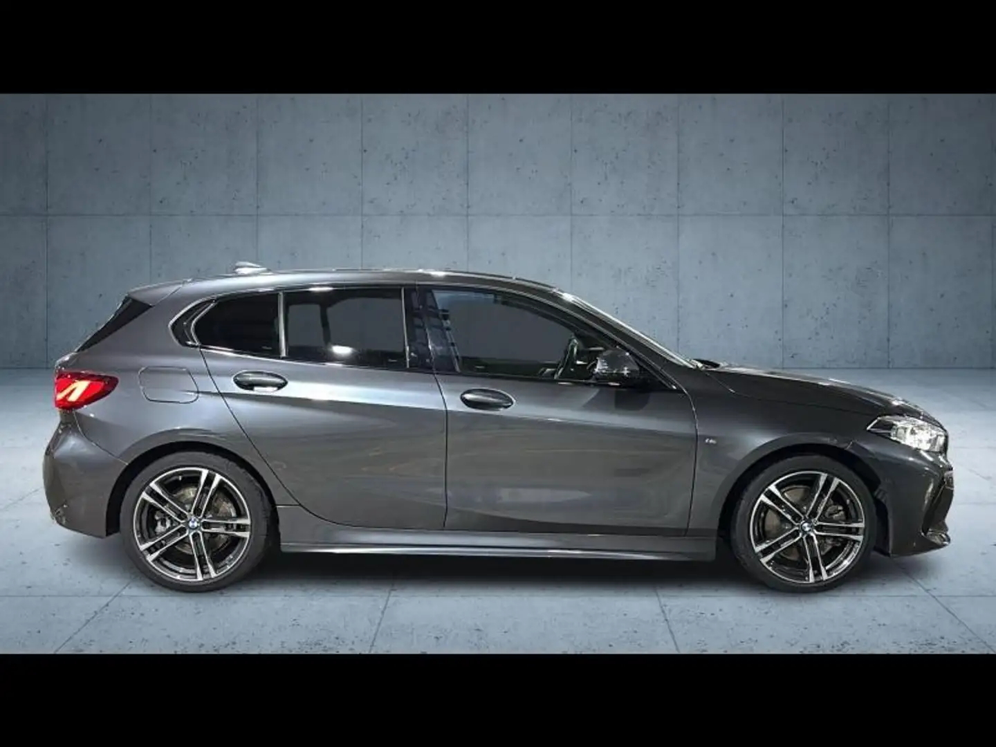 BMW 120 120dA xDrive 190ch M Sport Gris - 2