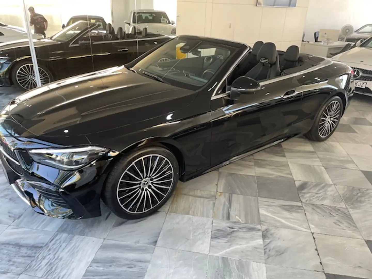 Mercedes-Benz CLE 220 Cabrio 200 9G-DCT Negro - 1