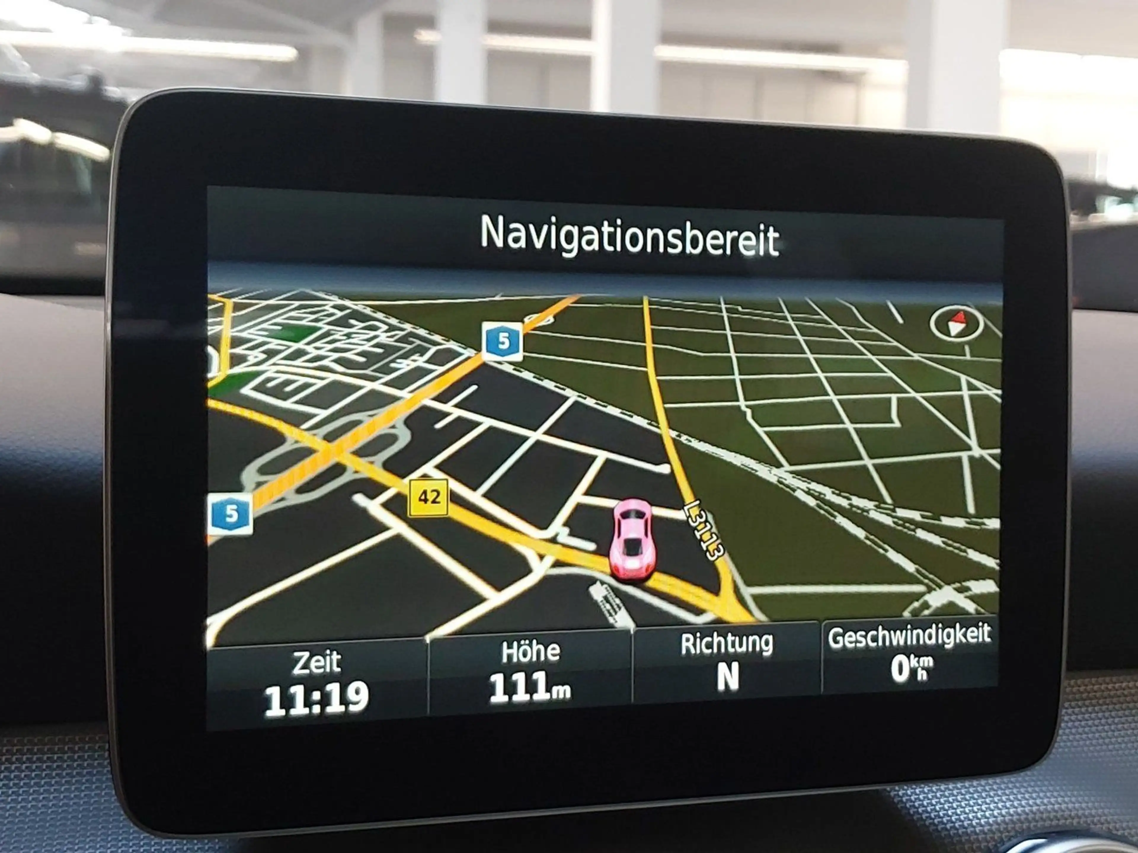 Mercedes-Benz GLA 220 4Matic Urban *LED*Navi*Kamera*Tempomat* — photo 12