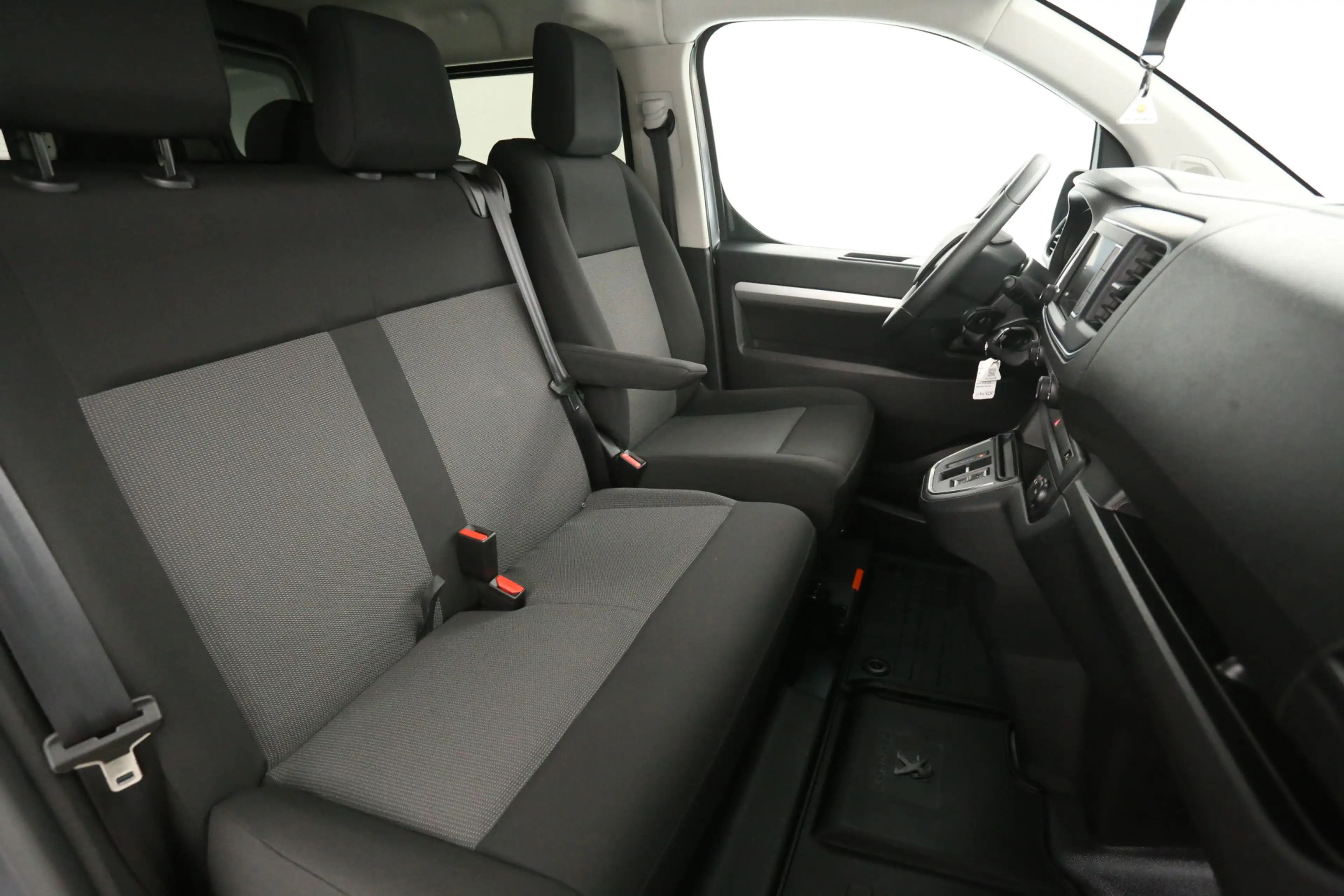Citroen Jumpy E-Jumpy Peugeot E-Expert Long Premium 75 kWh L3H1 — photo 13