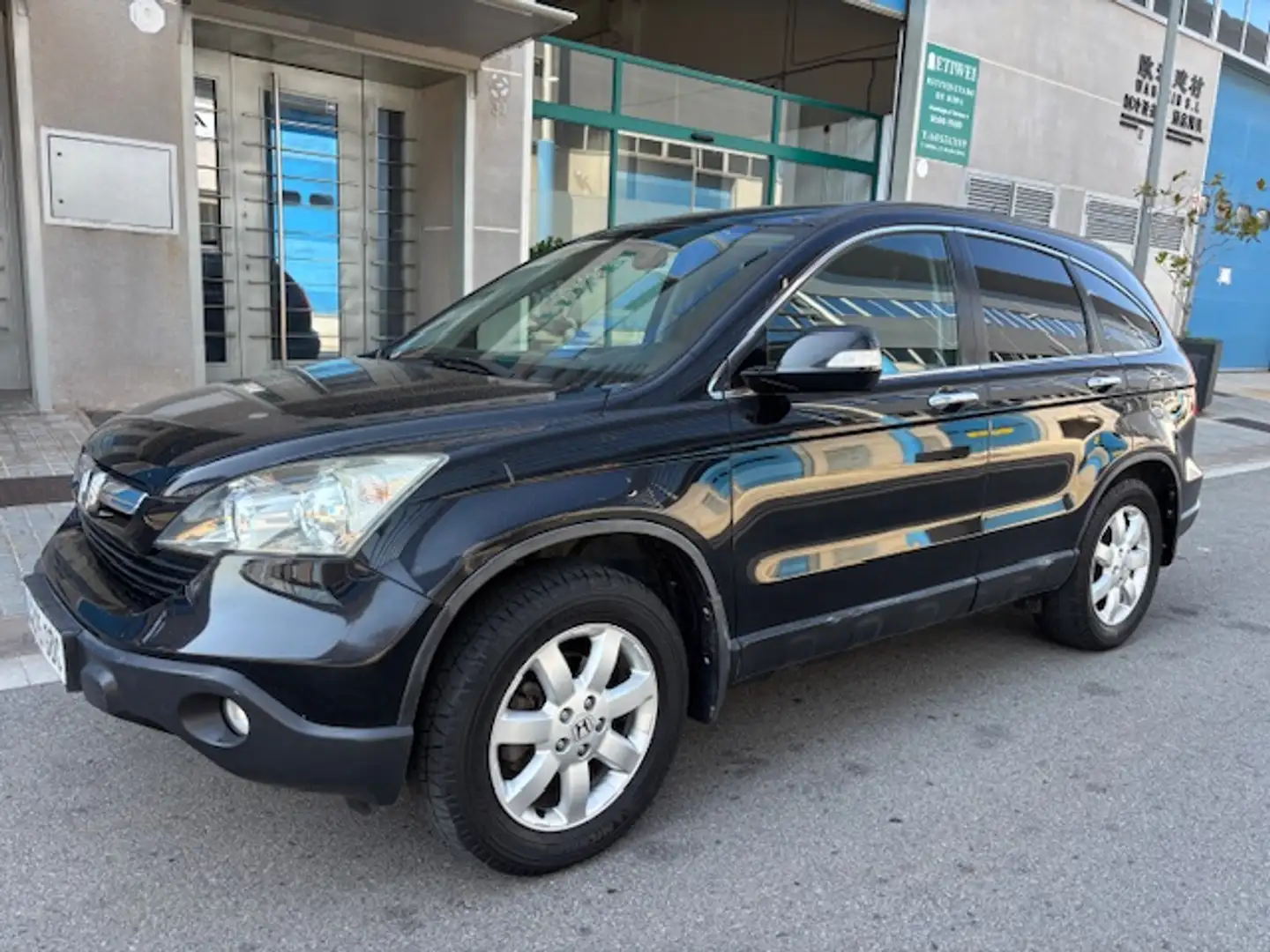 Honda CR-V 2.0i-VTEC Elegance crna - 1