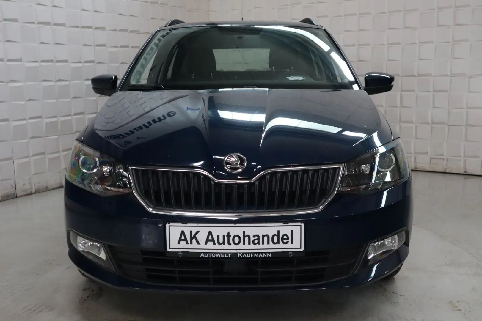 Skoda Fabia Combi Ambition PDC Klima 8-fach 1.Hand Blau - 2