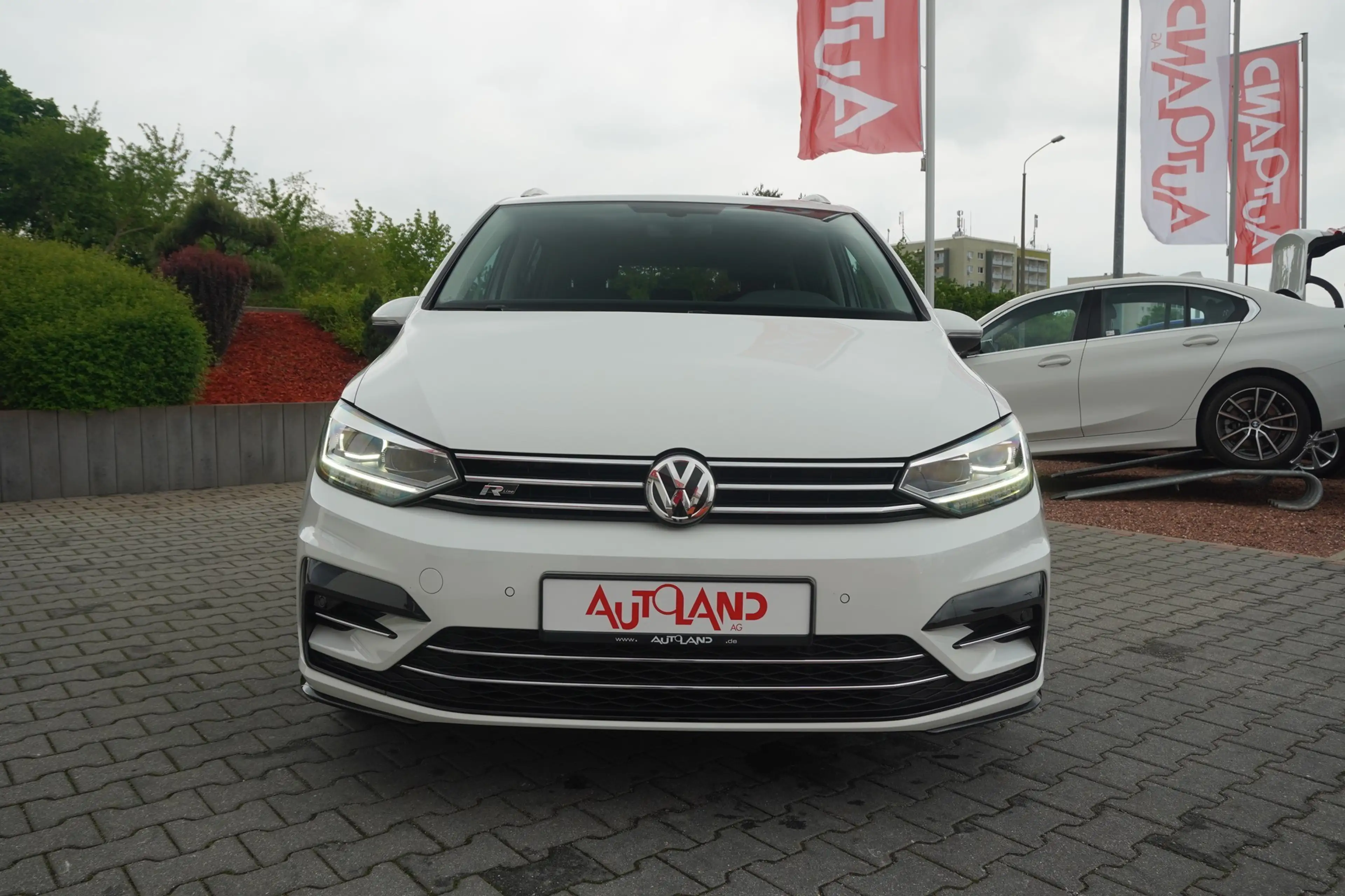 Volkswagen Touran 1.4TSI R-Line 7-Sitzer Kamera AHK LED ACC — photo 10