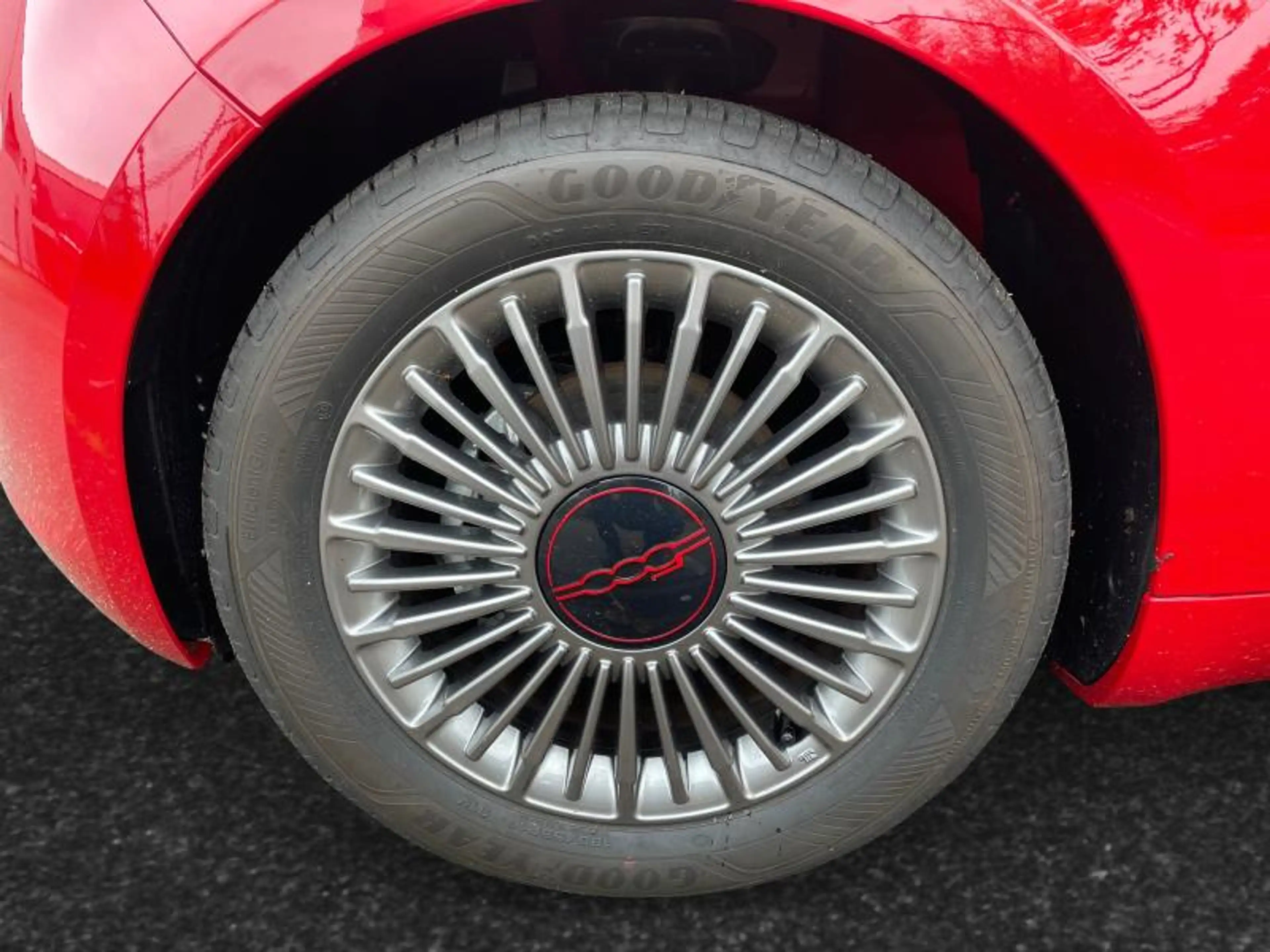 Fiat 500e BEV — photo 9