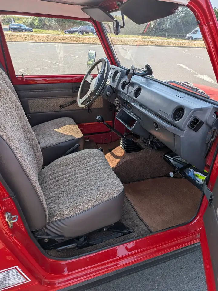 Suzuki SJ 410 E, foto 10