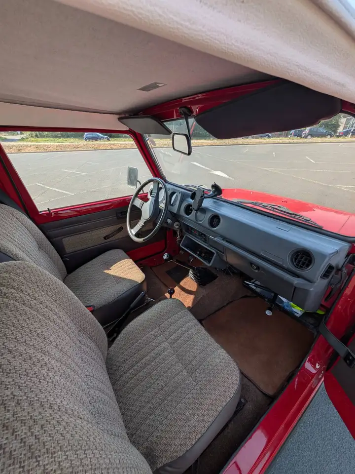 Suzuki SJ 410 E, foto 11