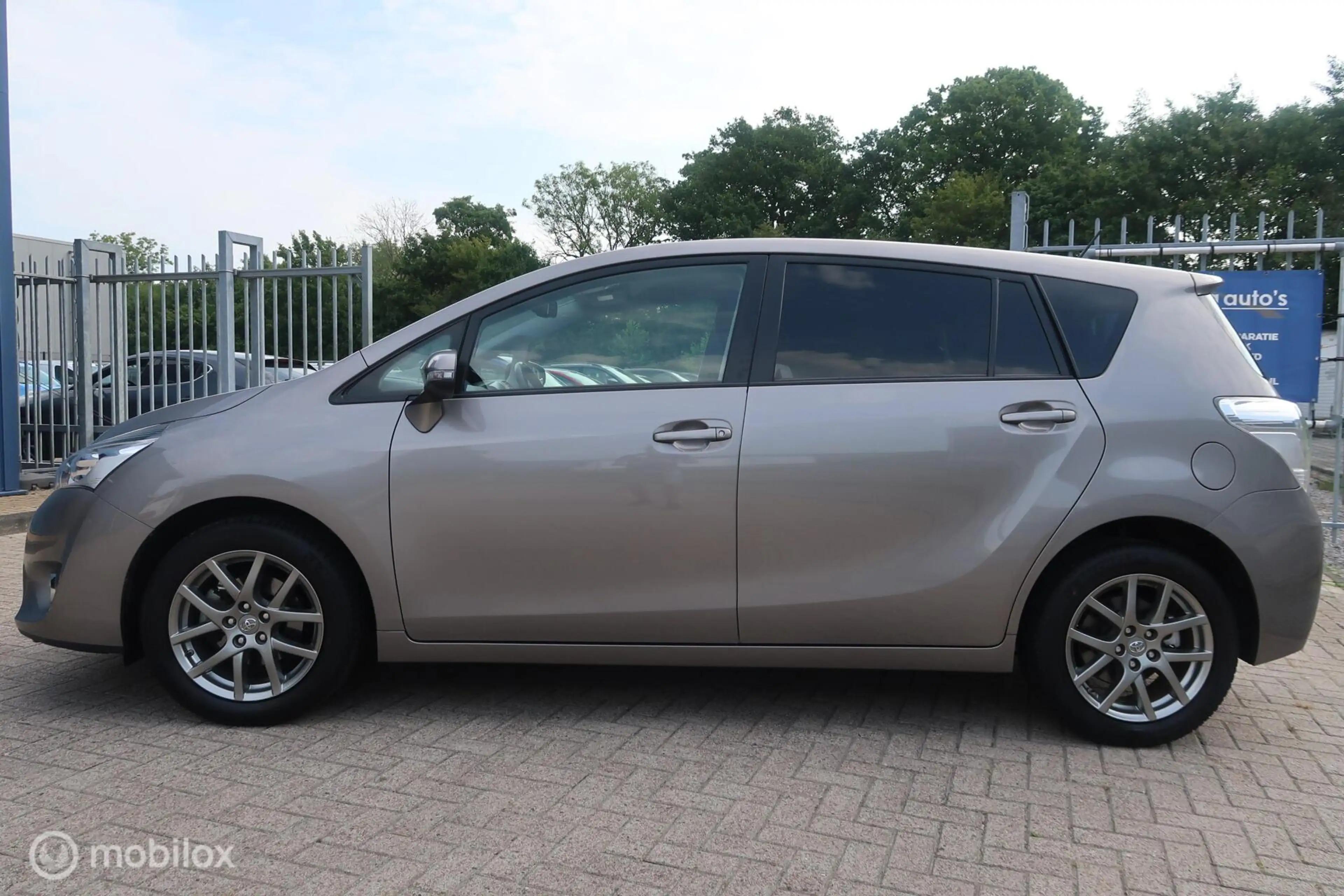 Toyota Verso 1.6 VVT-i Business Top 5 editie — photo 4