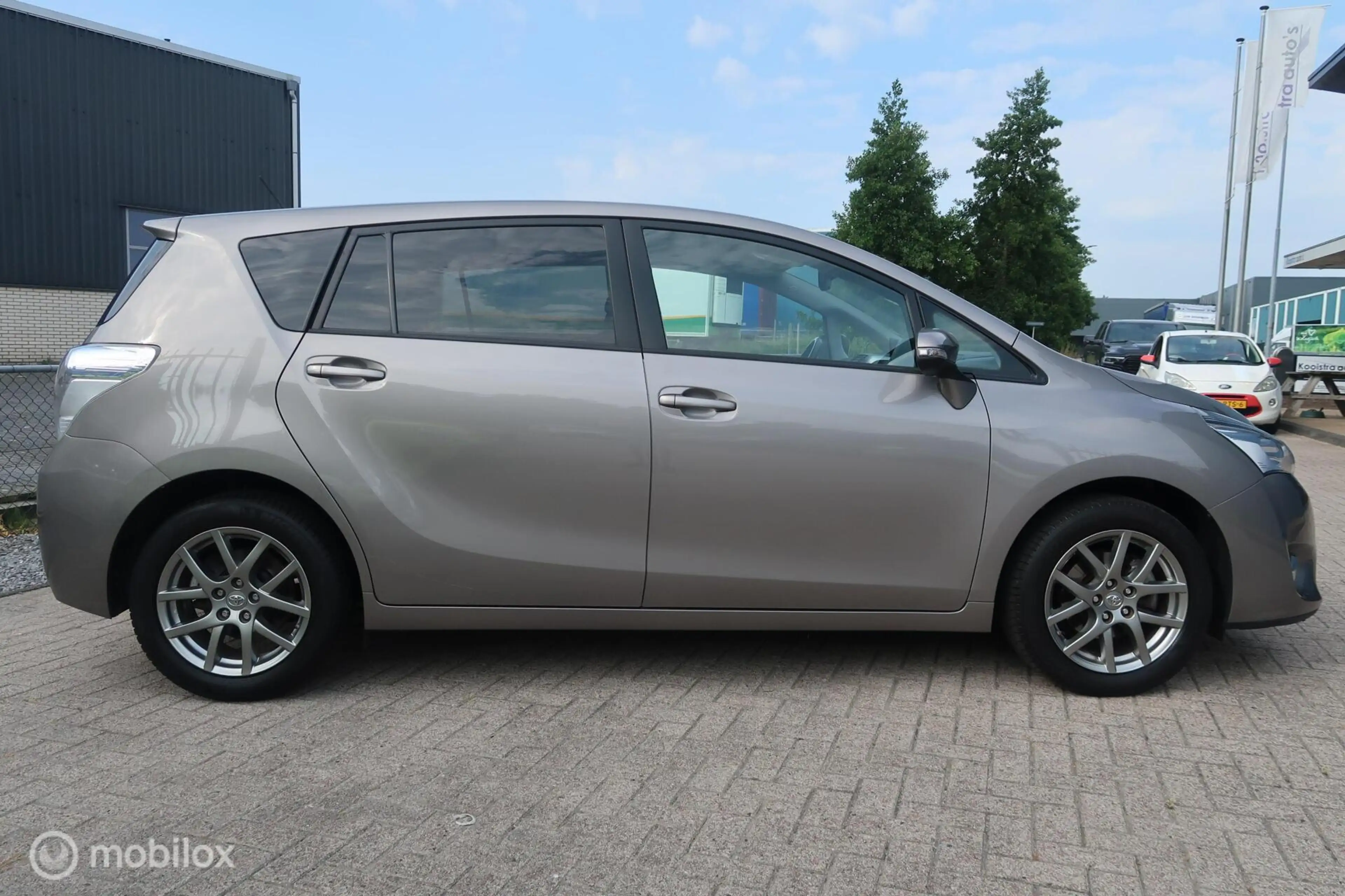 Toyota Verso 1.6 VVT-i Business Top 5 editie — photo 7