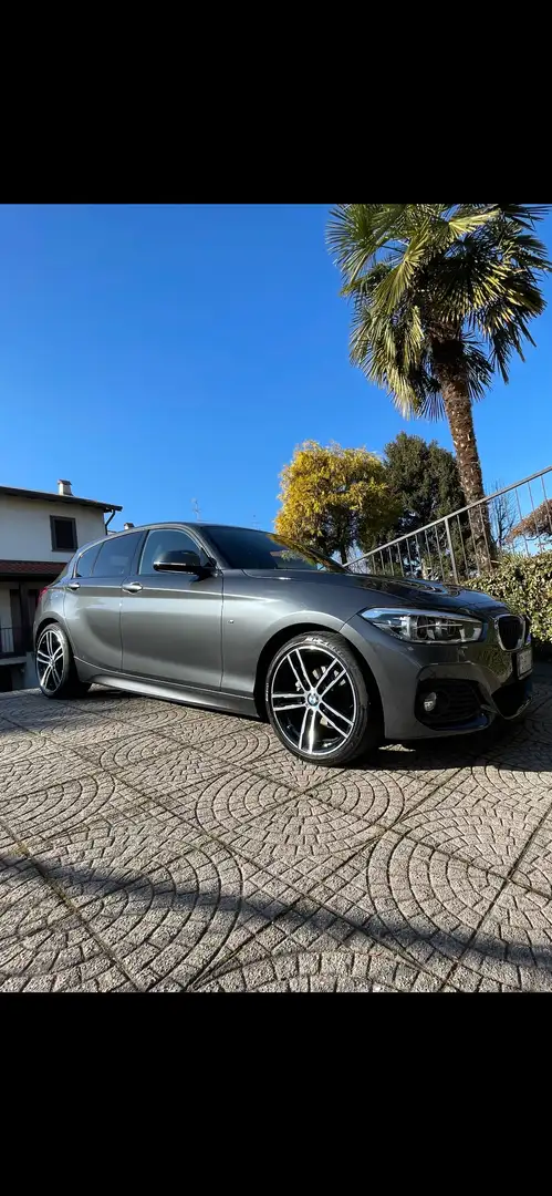 BMW 118 Serie 1 F/20-21 2015 118d Msport 5p auto Grigio - 1