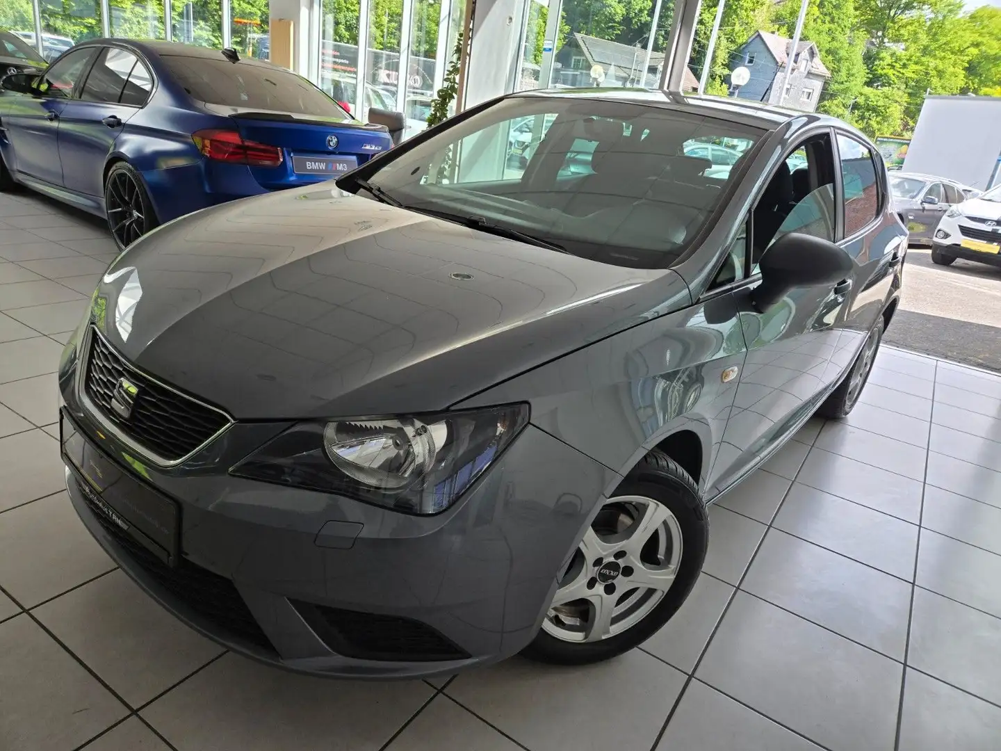 SEAT Ibiza Lim. Reference Salsa Gris - 1