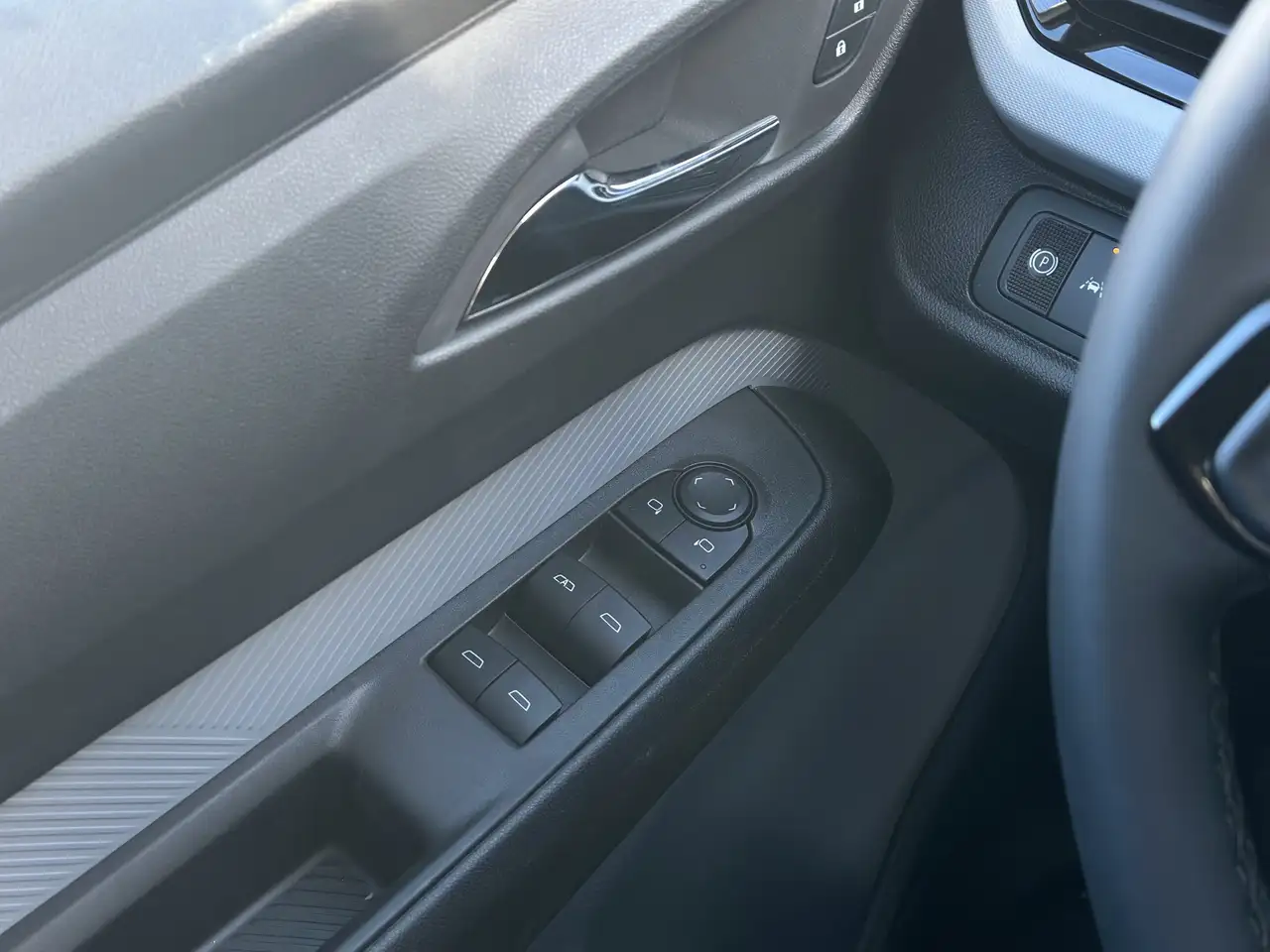 Chevrolet Bolt снимка Chevrolet Bolt