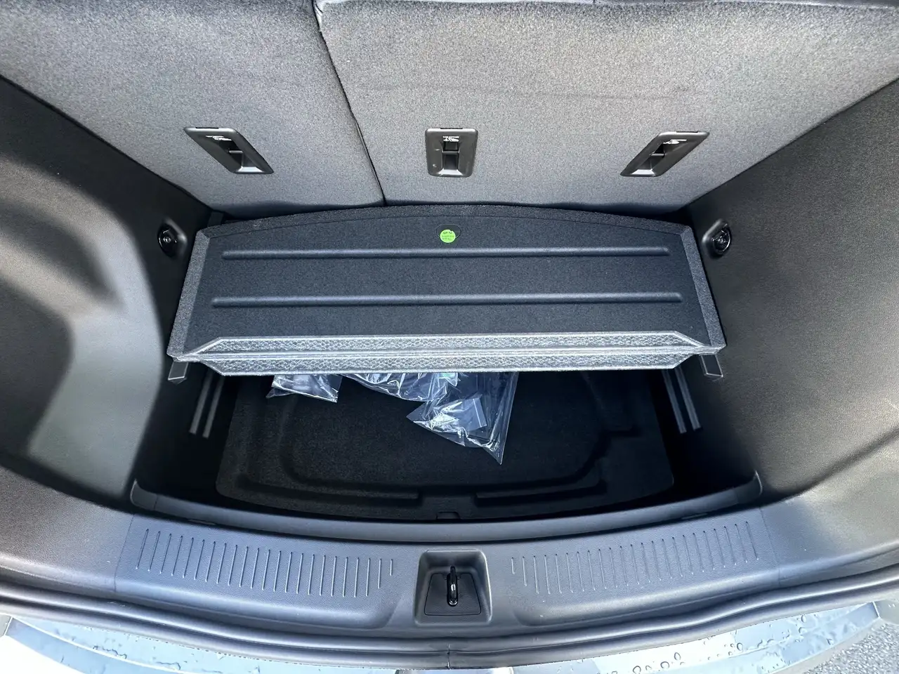 Chevrolet Bolt снимка Chevrolet Bolt