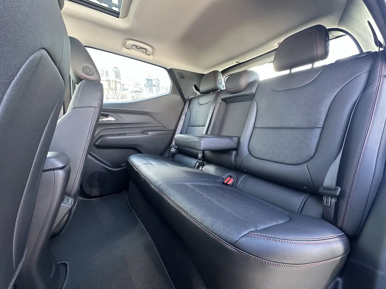 Chevrolet Bolt снимка Chevrolet Bolt