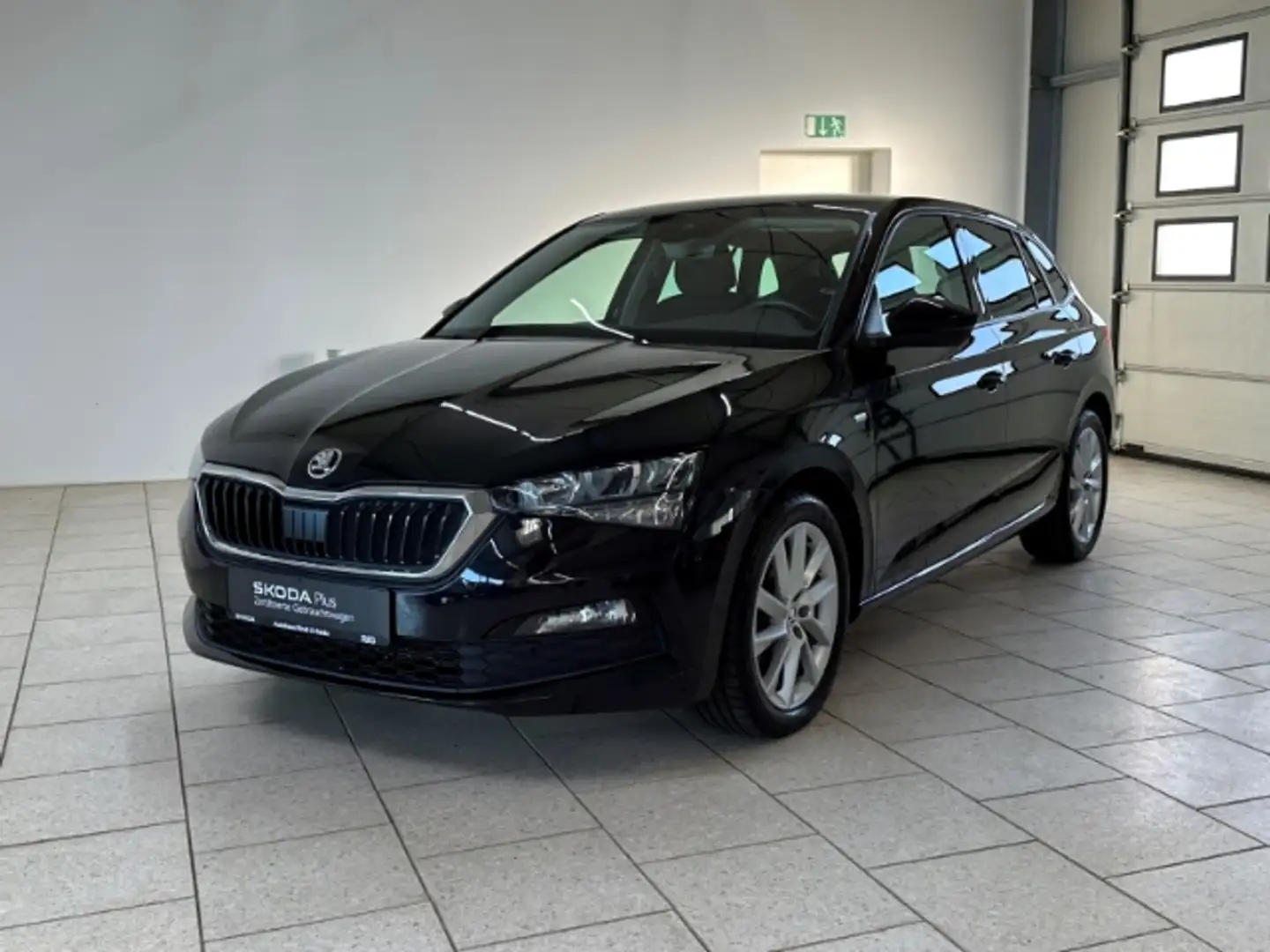 Skoda Scala 1.5 TSI DSG Tour SHZ LED Freisprech Kamera Schwarz - 2