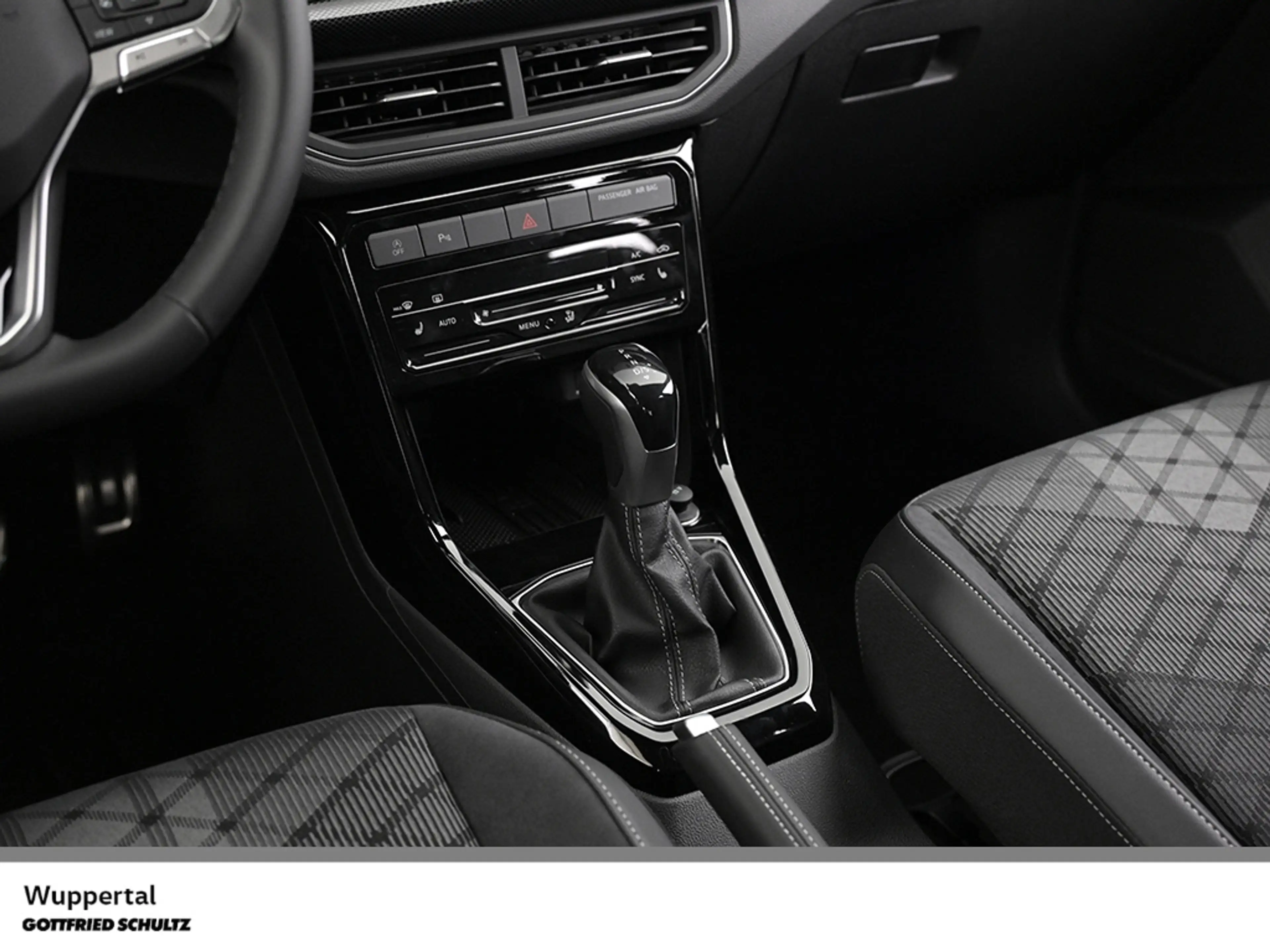 Volkswagen T-Cross R-Line 1.0 TSI DSG AHK MATRIX KAMERA — photo 15