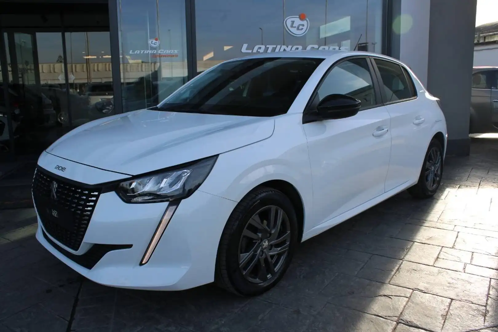 Peugeot 208 1.2 puretech Active Pack s&s 75cv Con CARPLAY Bianco - 1