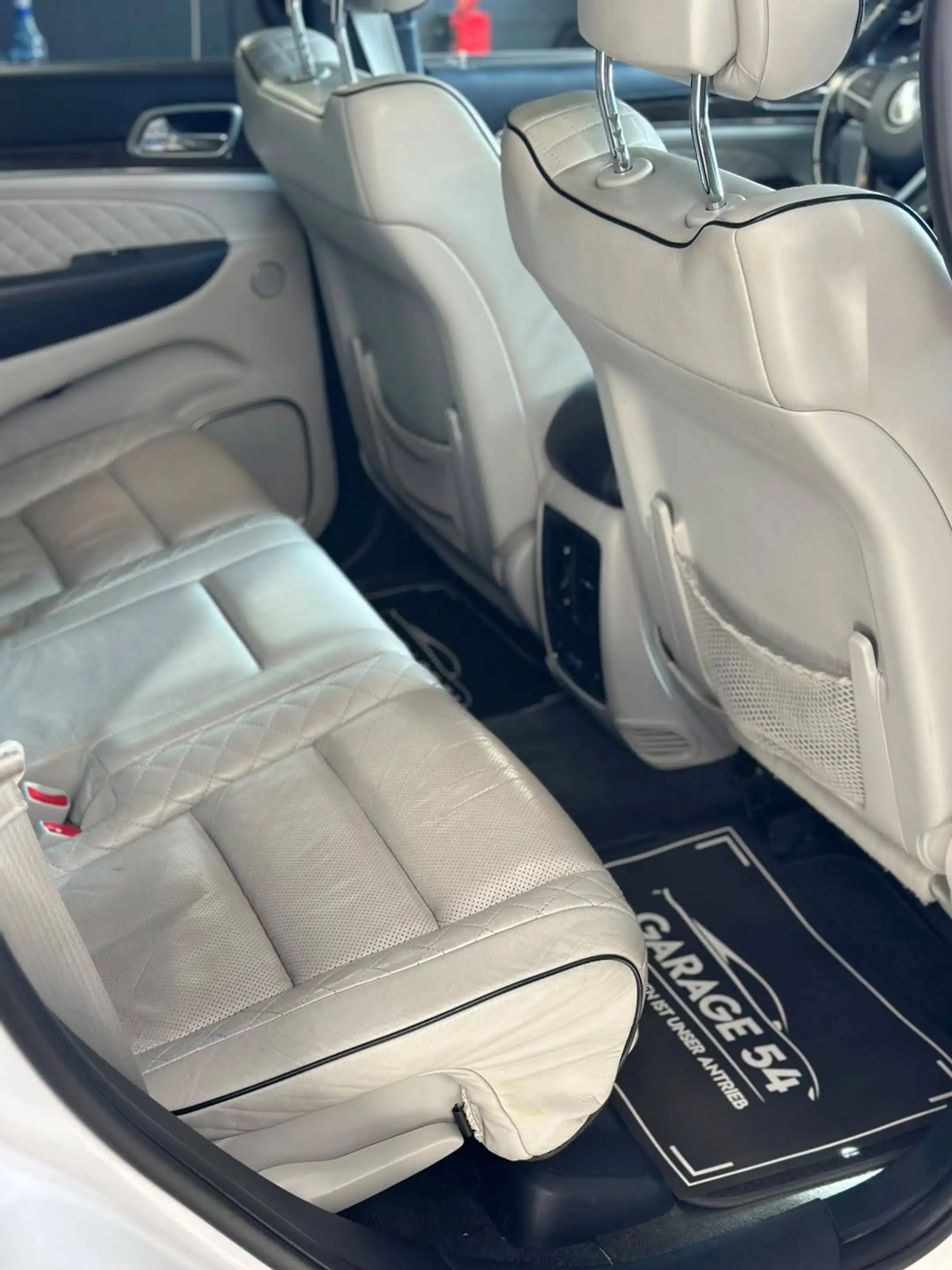 Jeep Grand Cherokee 3.0 CRD Summit — photo 8