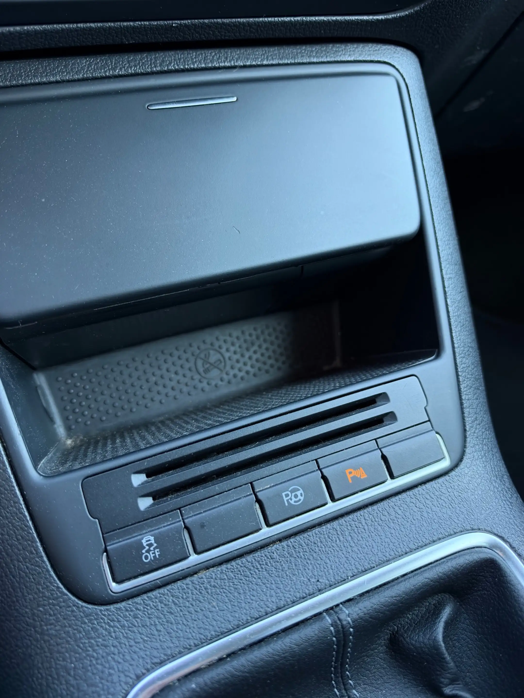 Volkswagen Golf Plus 1.2 TSI Highline BlueMotion / Navi / PDC / Park As — photo 7