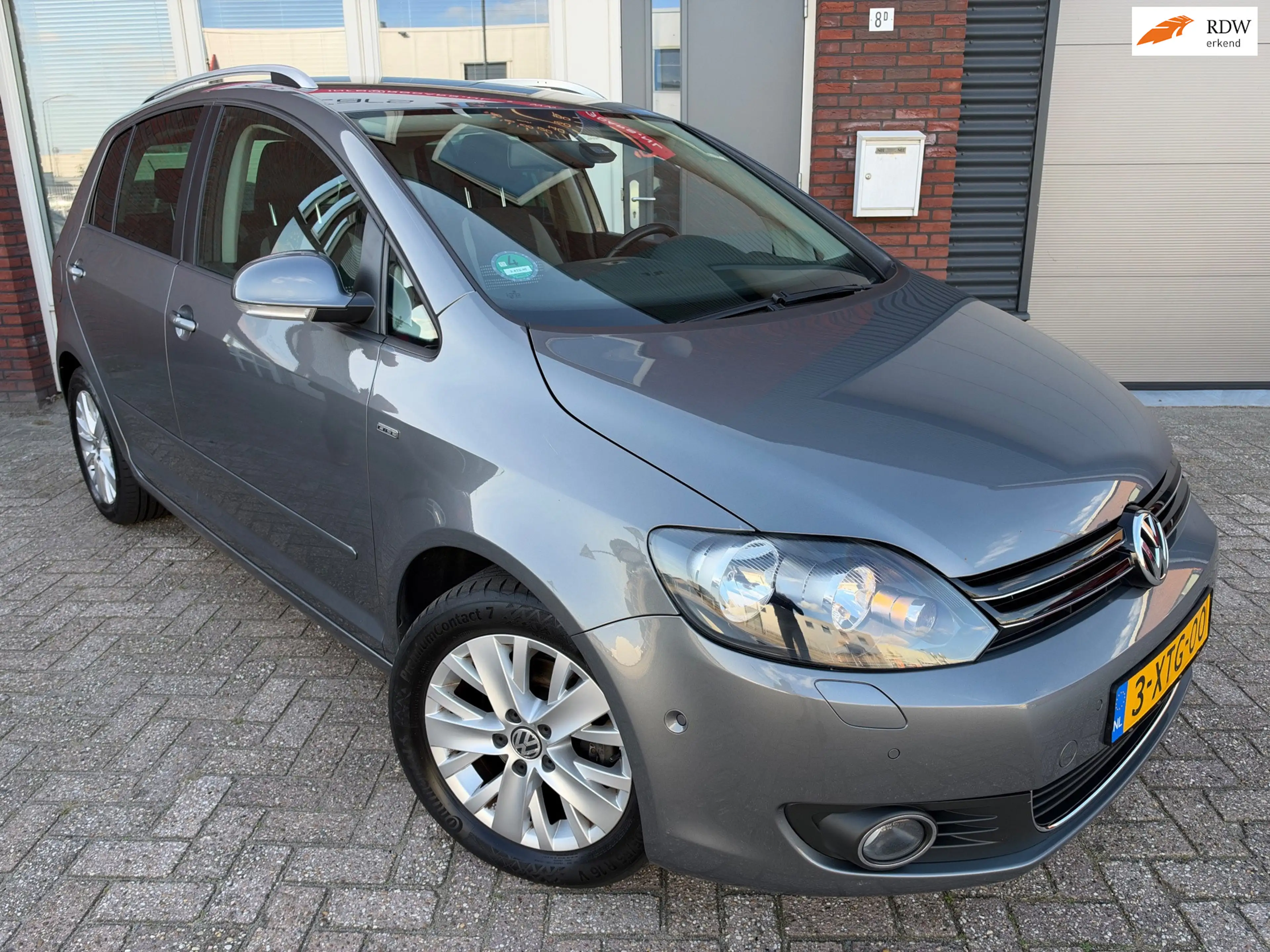 Volkswagen Golf Plus 1.2 TSI Highline BlueMotion / Navi / PDC / Park As