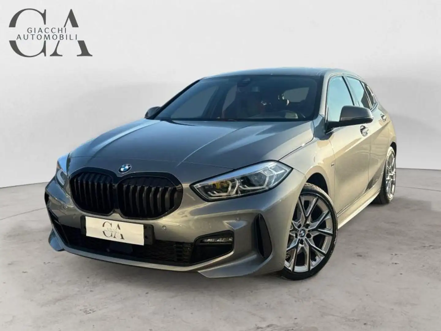 BMW 118 i ColorVision Edition 136cv auto - 1