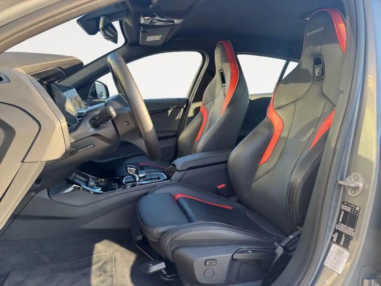 BMW 118 i ColorVision Edition 136cv auto 8