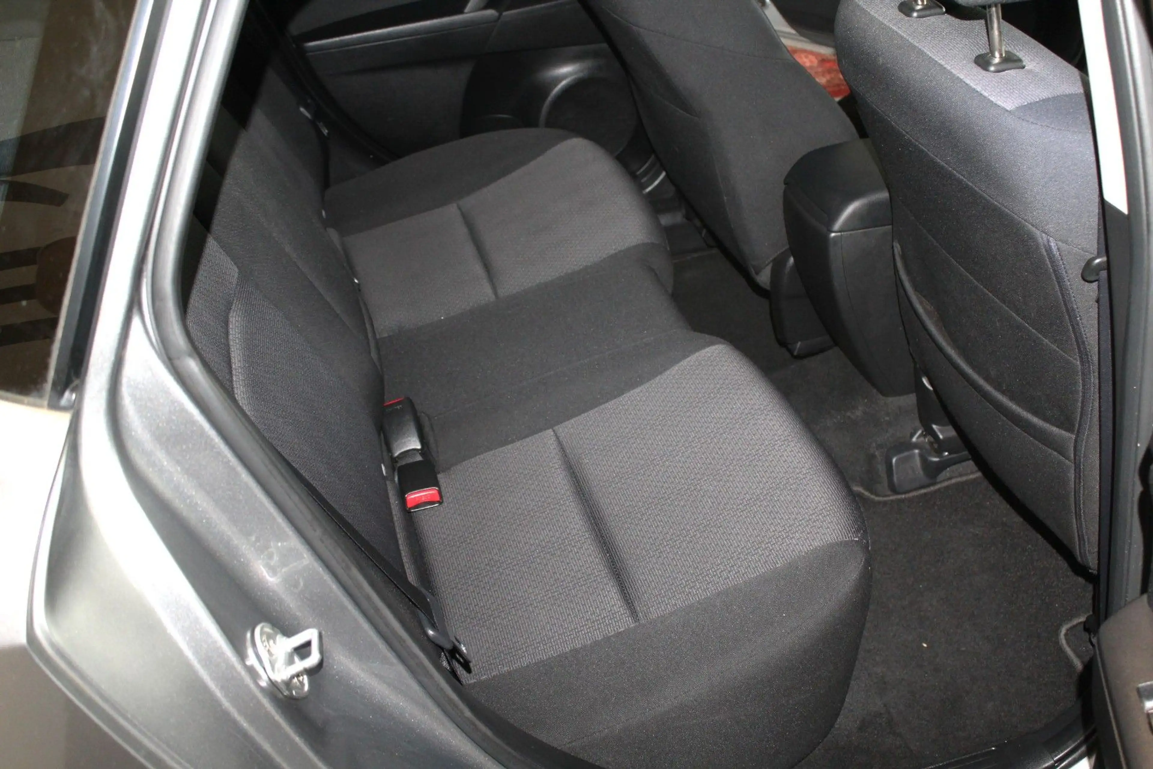 Mazda 3 Lim. Center-Line — photo 11
