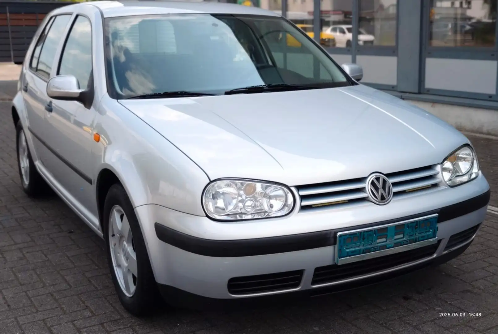 Volkswagen Golf IV 1.6 AUTOMATIK Tüv Neu Silber - 1