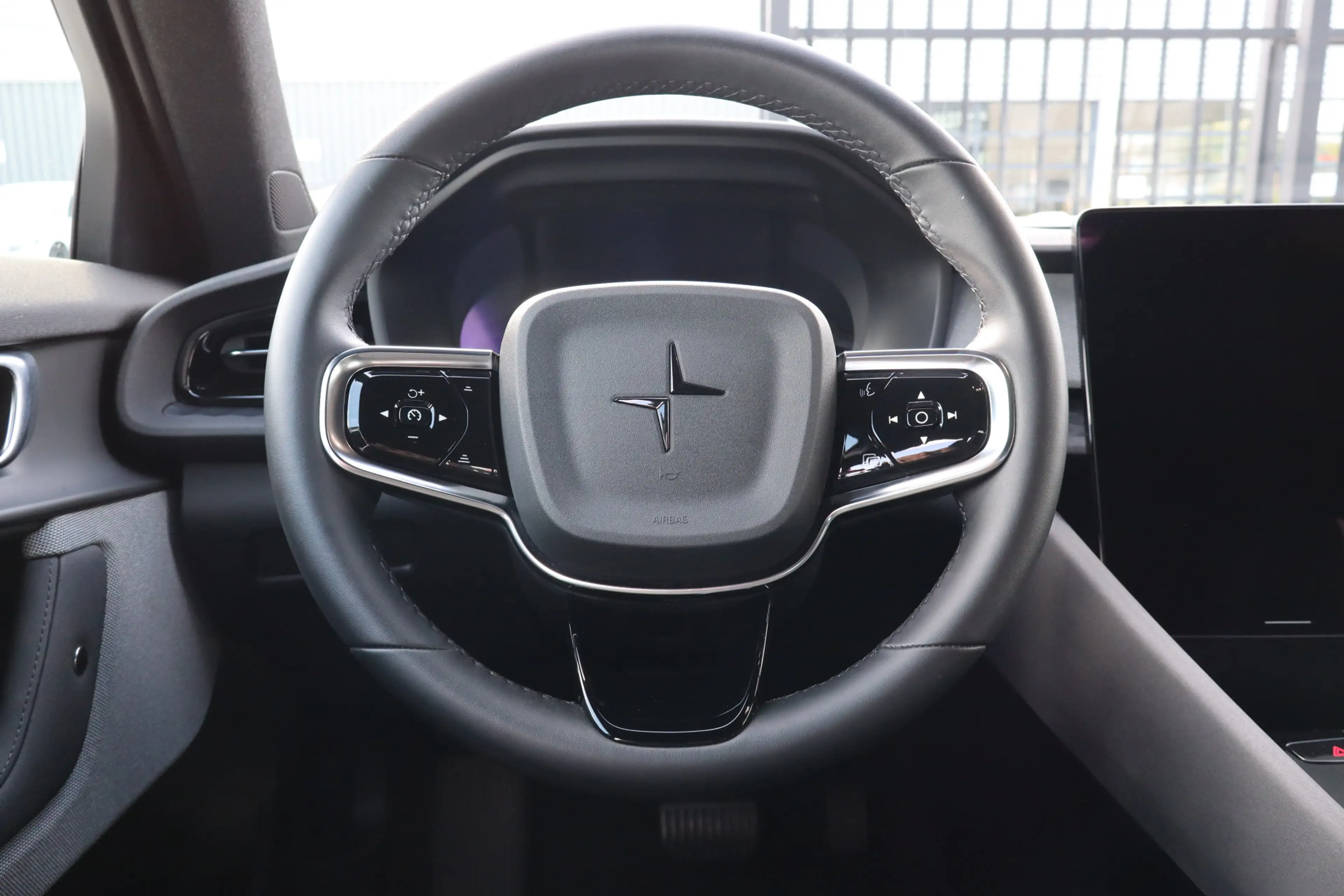 Polestar 2 Standard Range Single Motor 69 kWh SOH 96% Nederla — photo 13