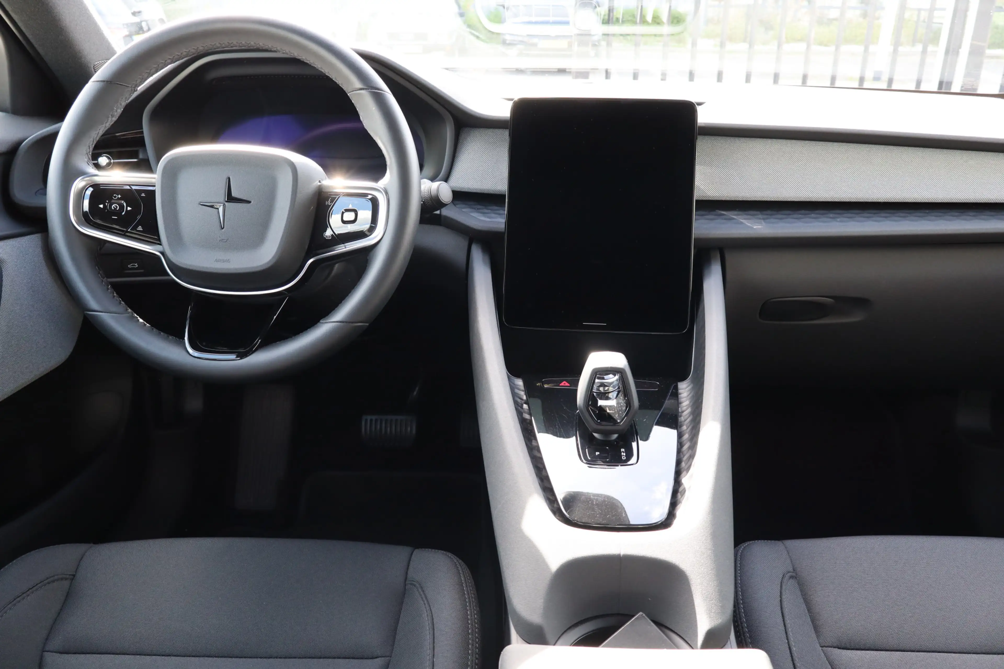 Polestar 2 Standard Range Single Motor 69 kWh SOH 96% Nederla — photo 12