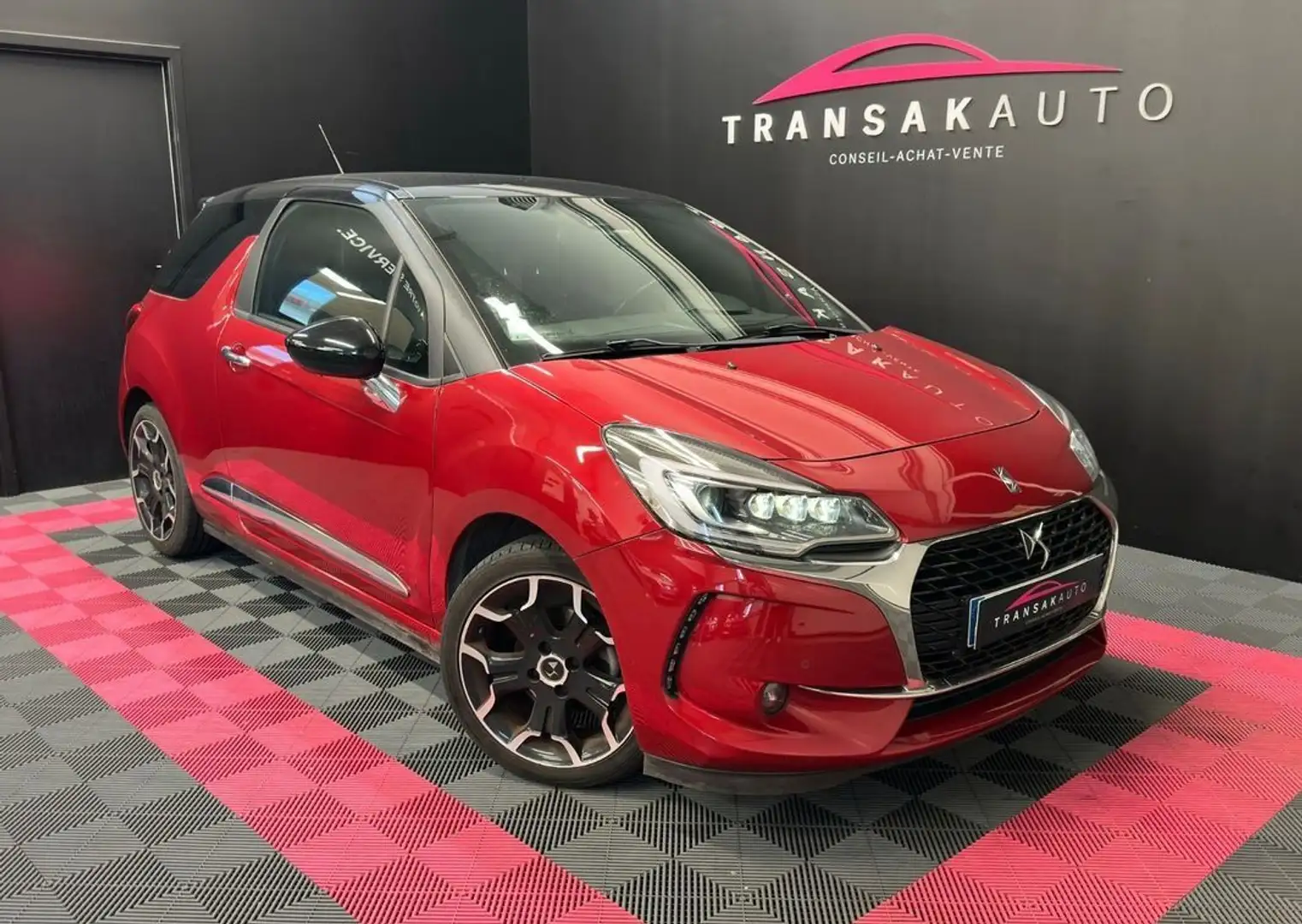 DS Automobiles DS 3 1.2 VTI 130 SS BVM6 Sport Chic SUIVI COMPLET APPLE CARPLAY ORIGINE FRANCE Rouge - 1