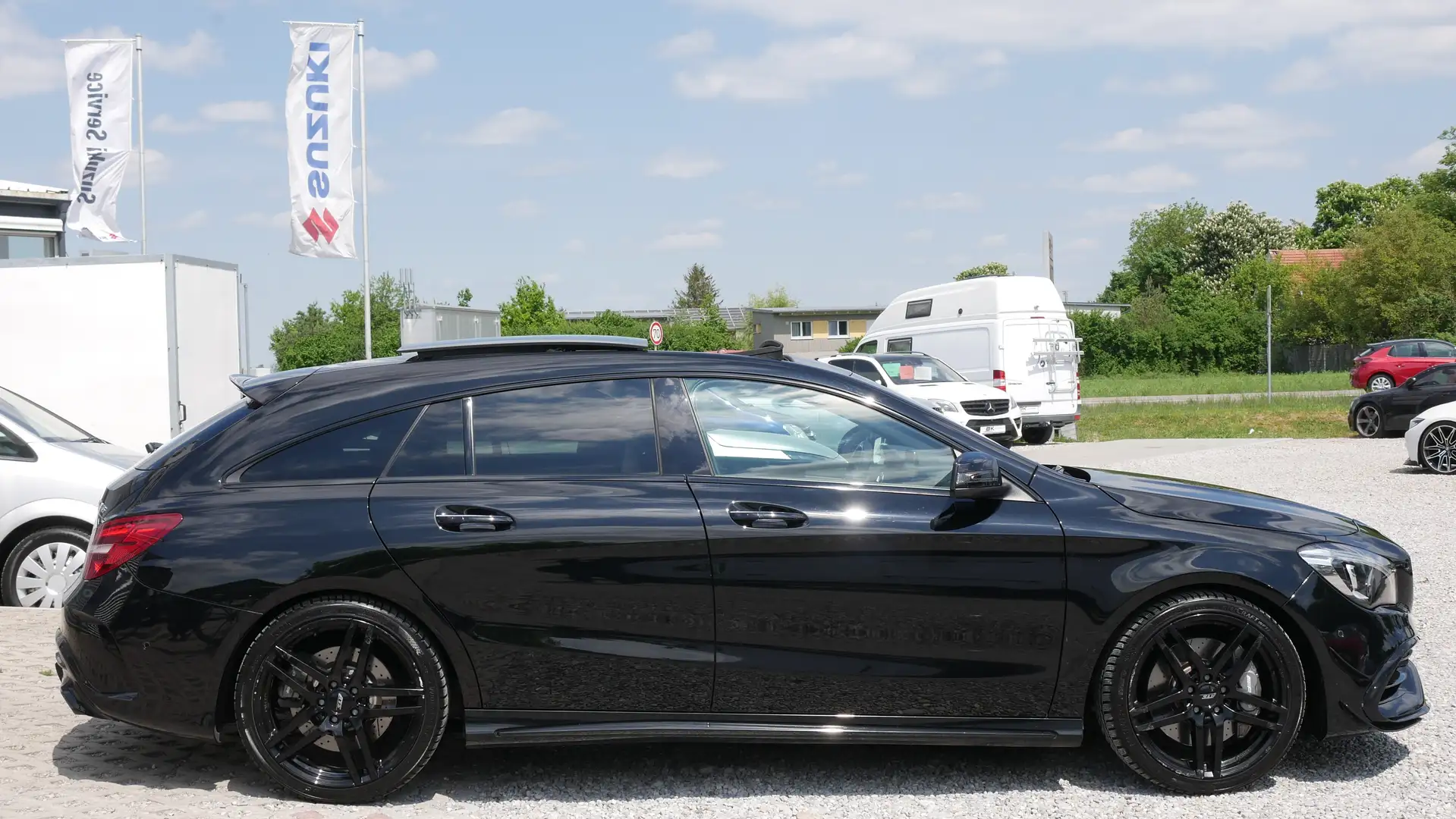 Mercedes-Benz CLA 45 AMG 4Matic Scheckheft Pano Driver's Package  Perf-Abga Schwarz - 2