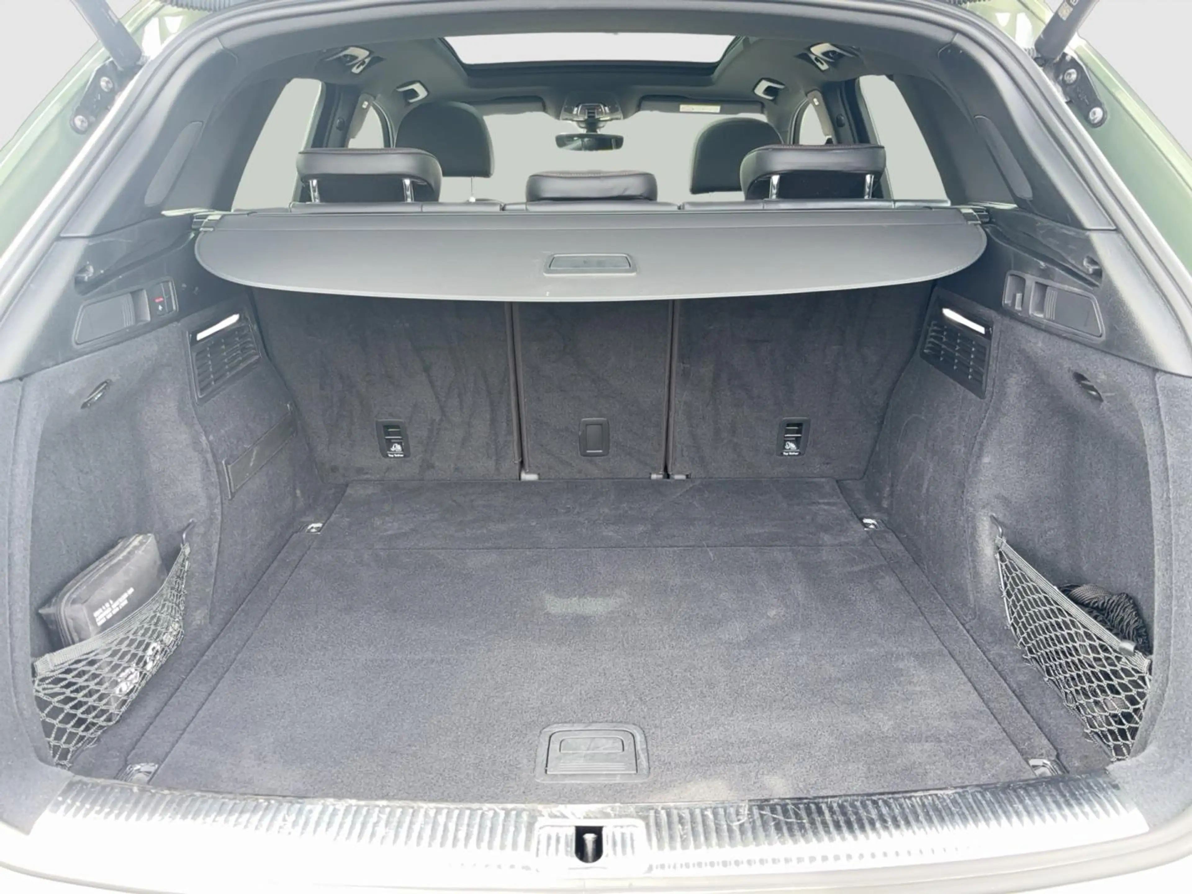 Audi SQ5 SQ5 3.0 TDI quattro MLED Pano Leder B&O AHK — photo 13