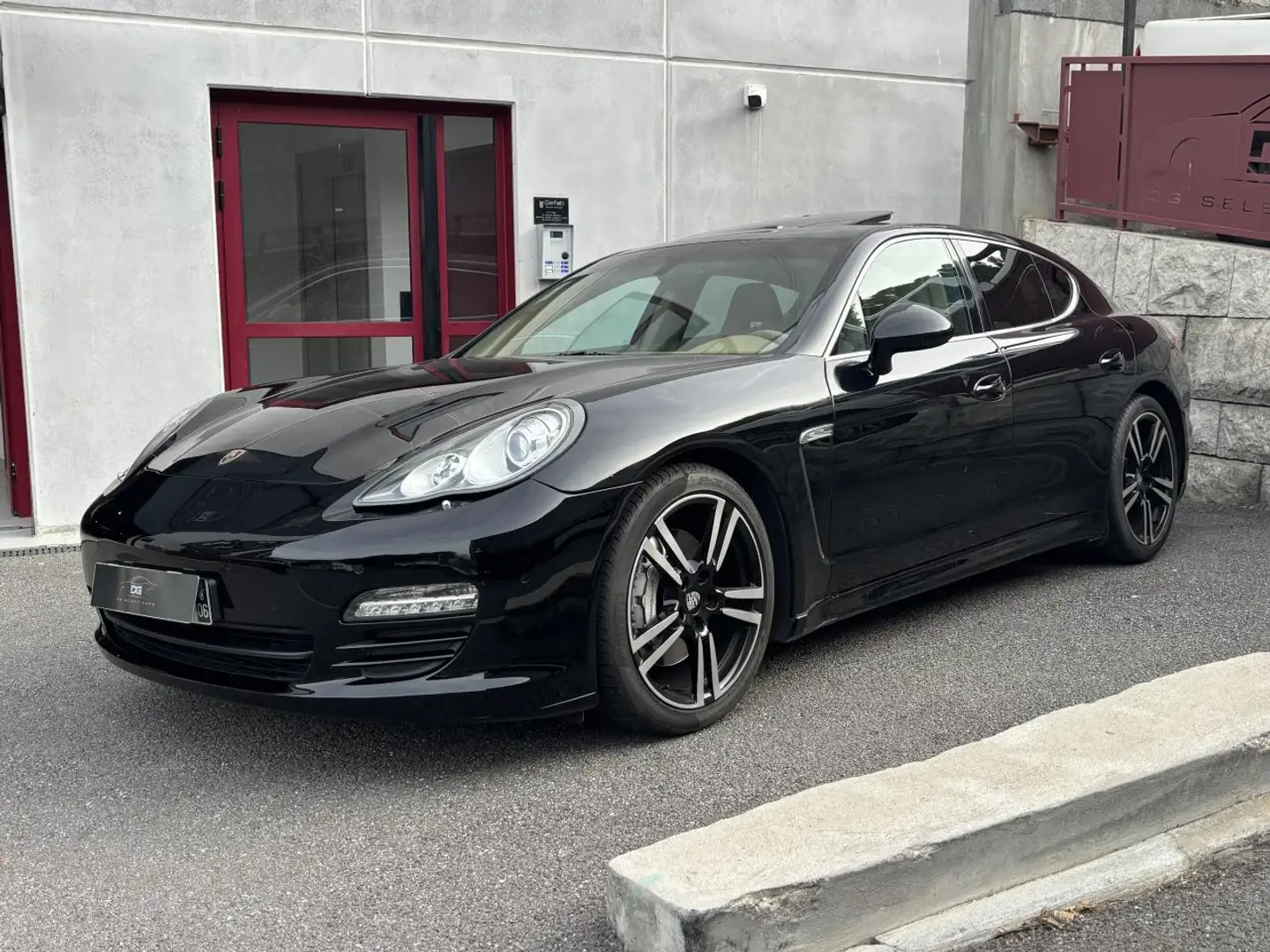 Porsche Panamera Panamera 4.8i V8 BERLINE 4S Noir - 1
