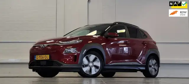 Hyundai KONA EV Premium 64 kWh Trekhaak 2e Eigenaar SOH 95%