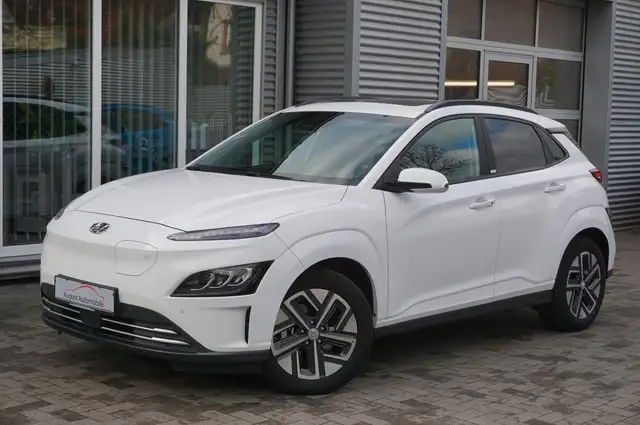 Hyundai KONA Trend 2WD AssistPak NaviPakt Glas LED W-Pum