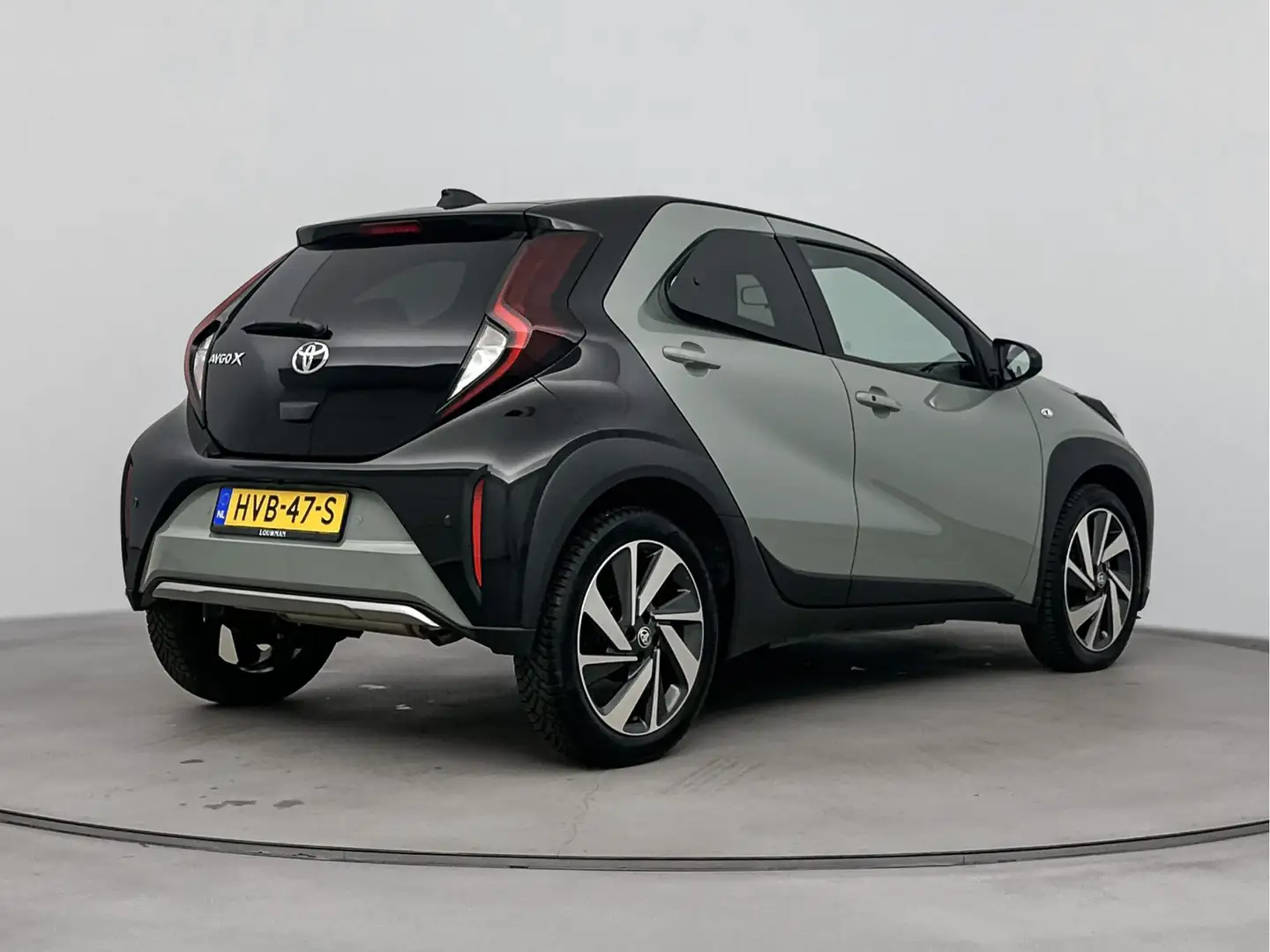 Toyota Aygo X 1.0 VVT-i S-CVT Premium Limited | Parkeercamera | Groen - 2