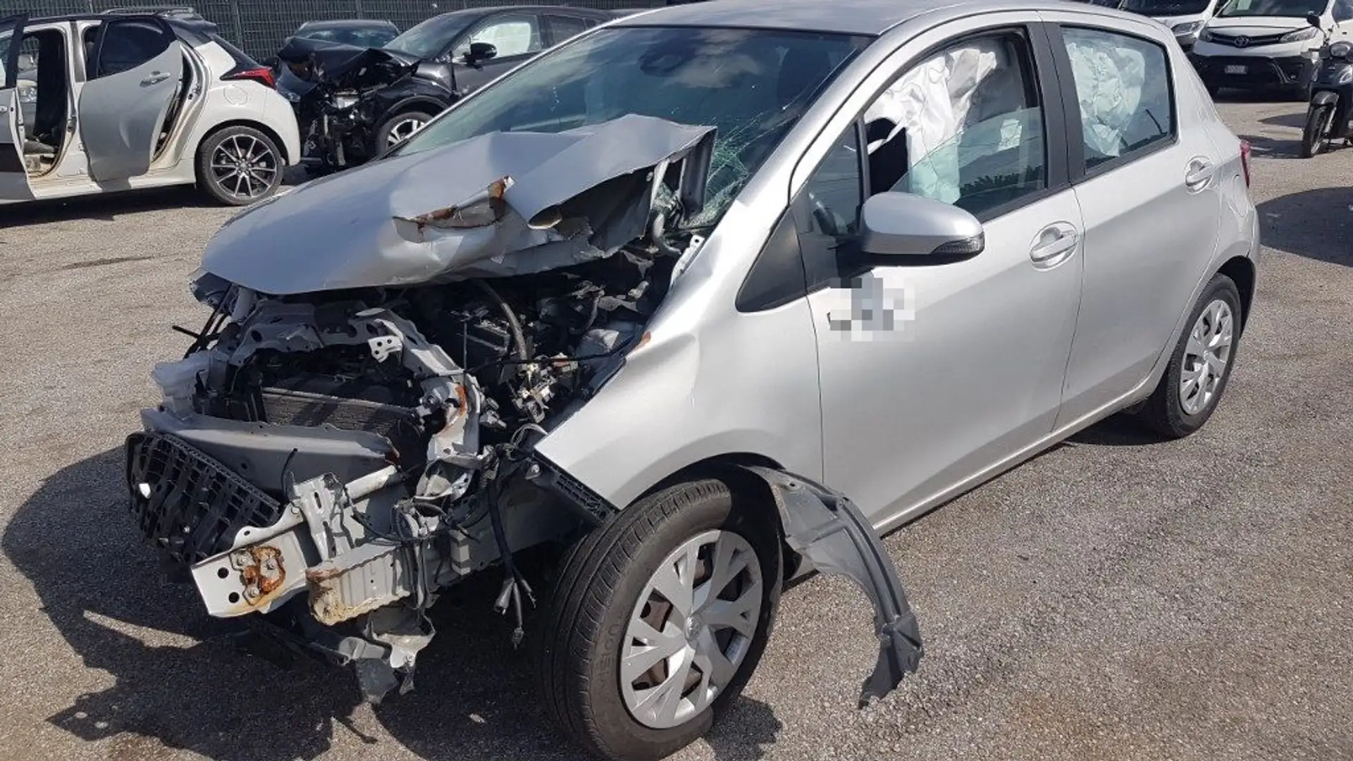 Toyota Yaris 1.0 5 porte Argento - 2