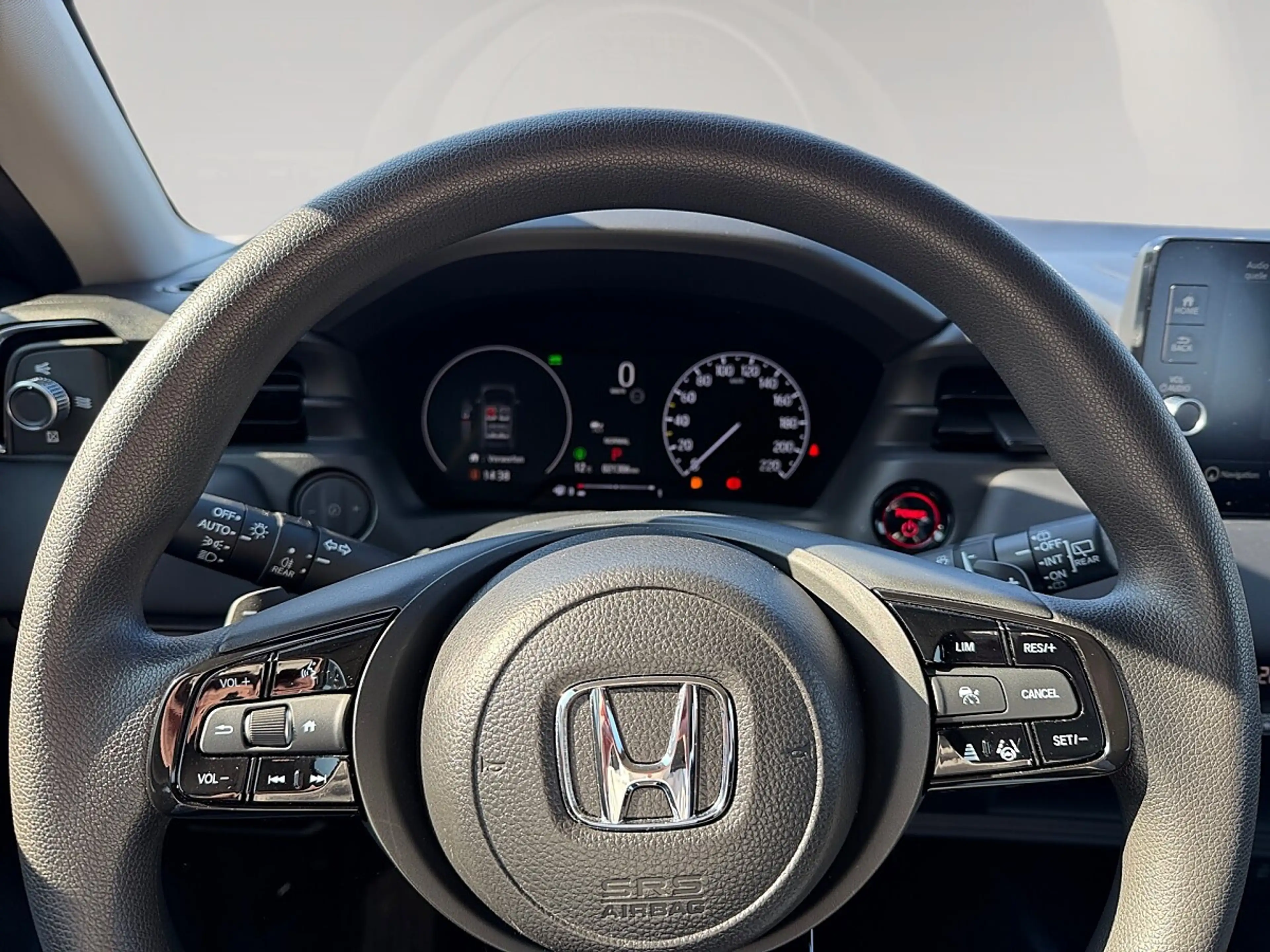 Honda HR-V 1,5 i-MMD Hybrid 2WD Elegance Aut. *LED* — photo 15