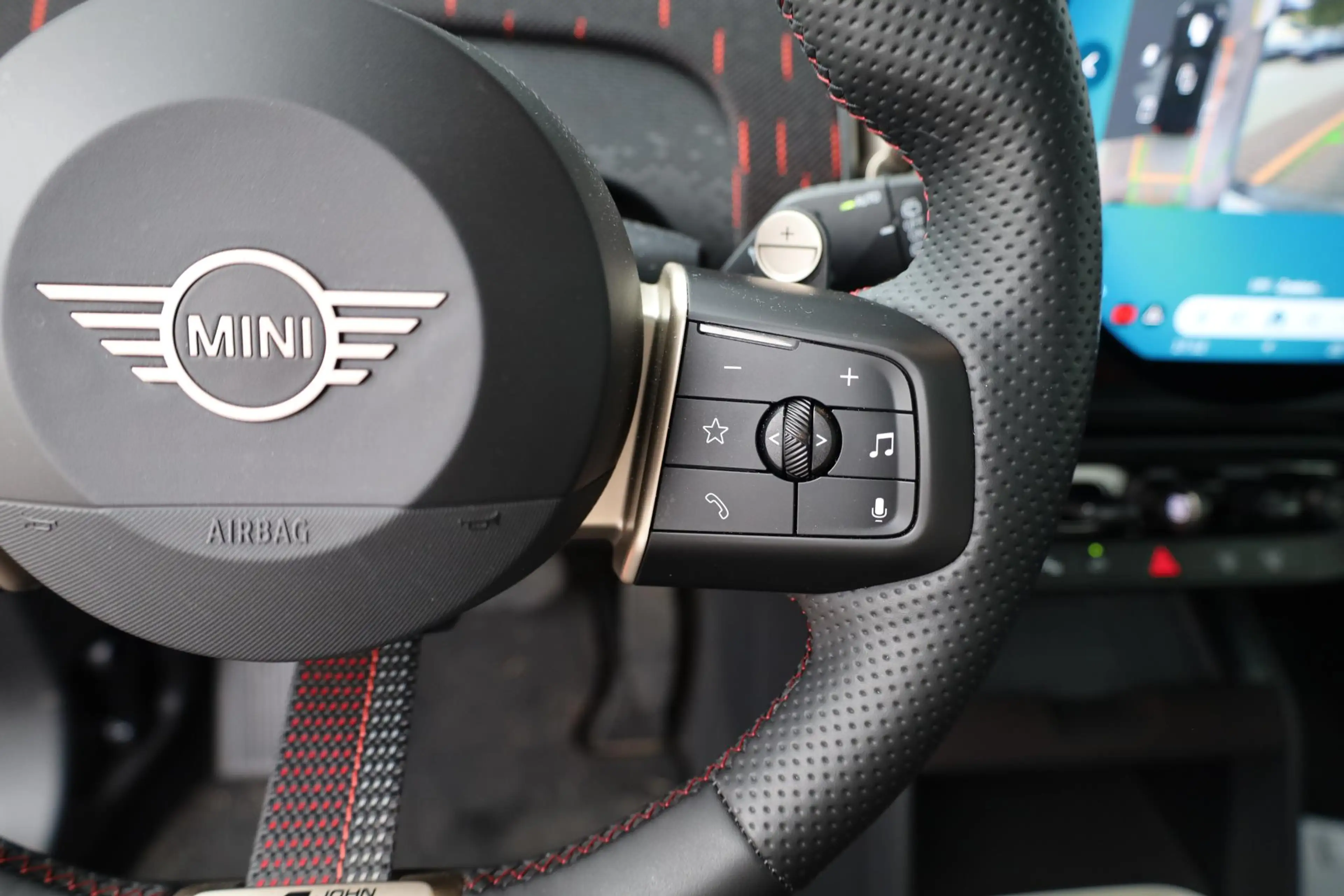 MINI Countryman S All4 | John Cooper Works uitvoering | Glazen Panoramdak — photo 12