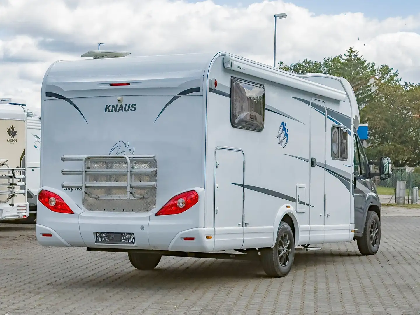 Knaus Sky Wave 700 MEG Einzel.#Hubbett#SAT#4T. Wit - 2