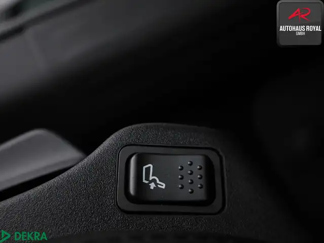 Jeep Compass view 12