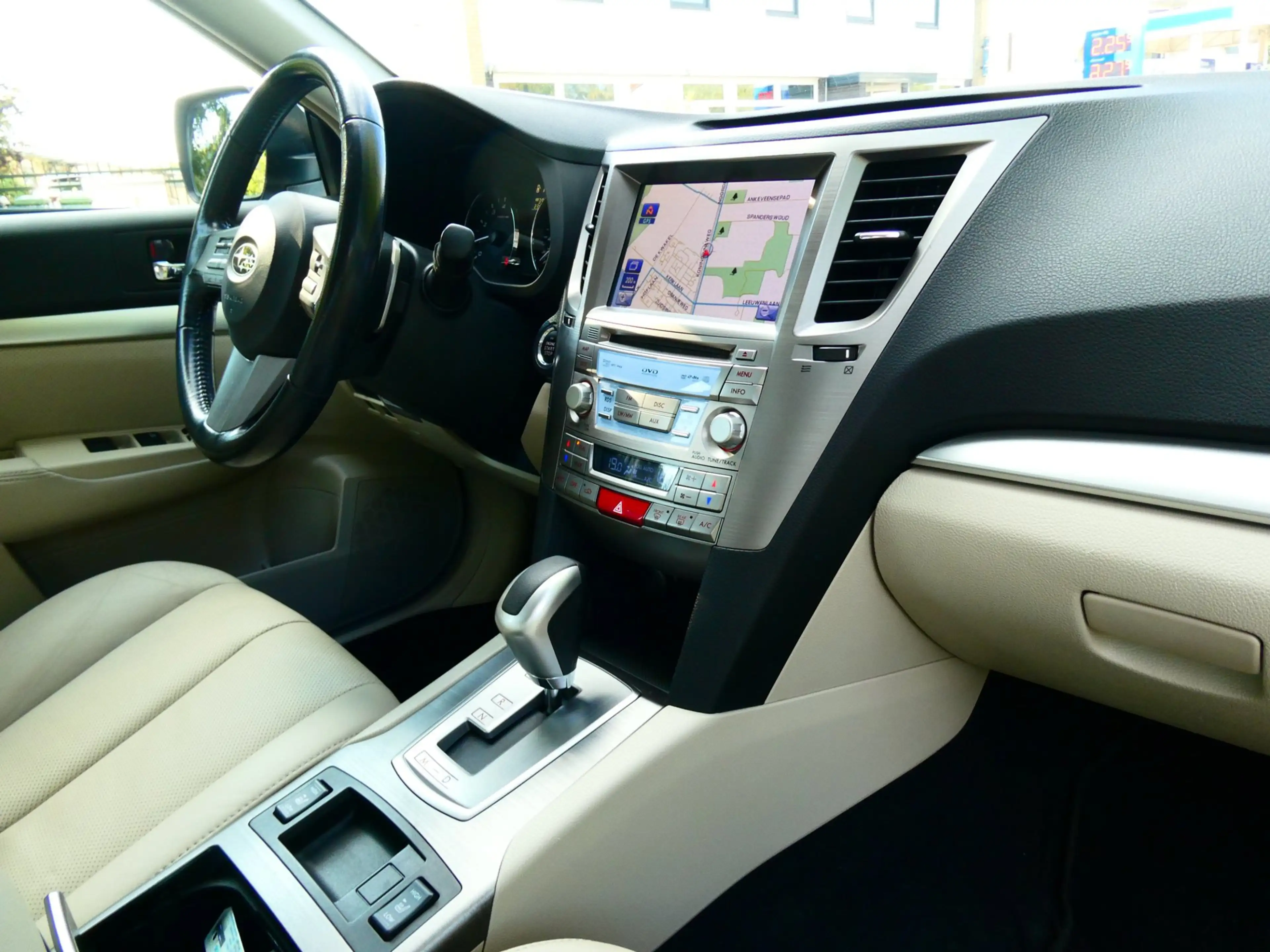 Subaru OUTBACK 2.5i 167pk Automaat 4WD Clima Leder Schuifdak Trek — photo 11