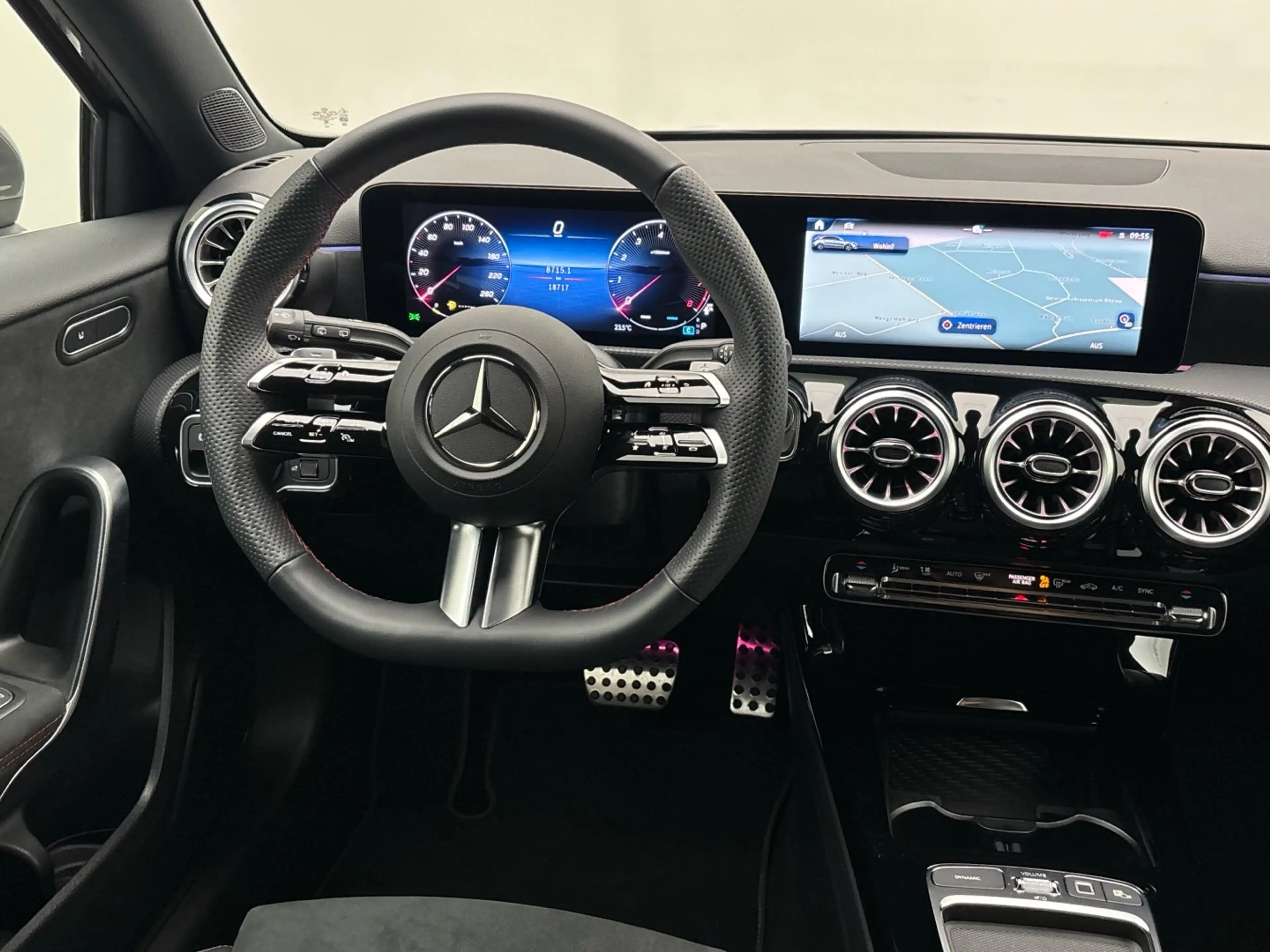 Mercedes-Benz A 200 AMG Multibeam Distronic Kamera Keyless-Go — photo 9