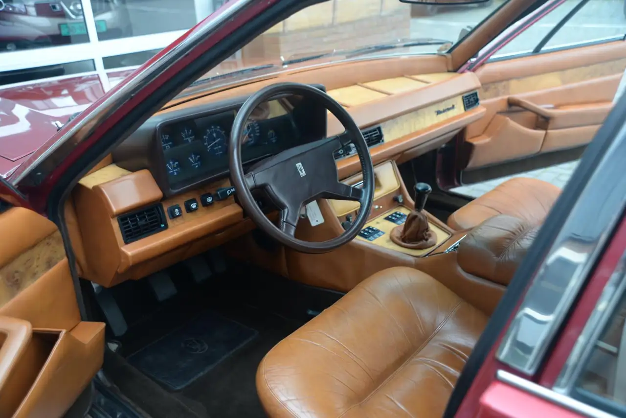Maserati Quattroporte 4.9 V8 | Manual Gearbox |, foto 9