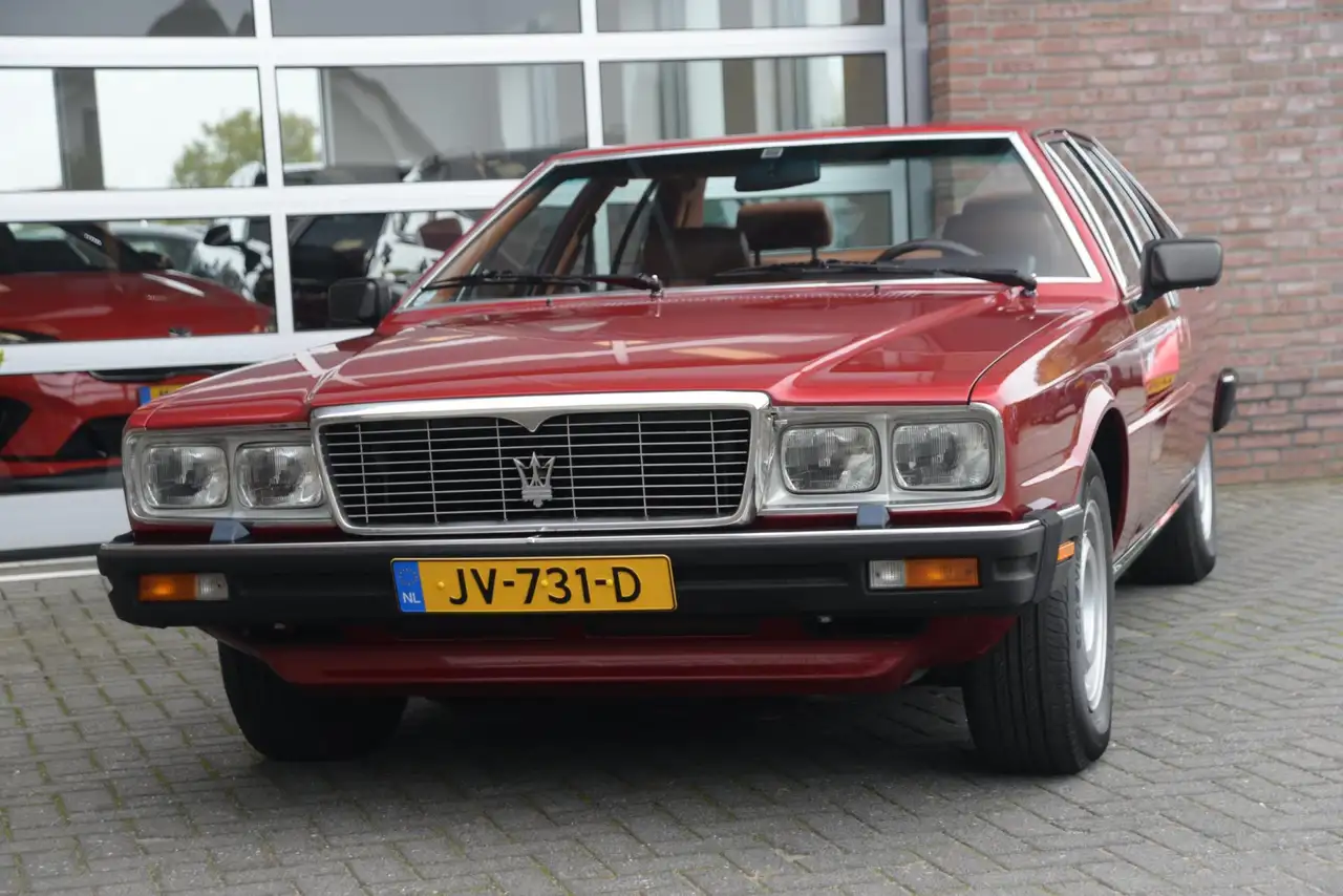 Maserati Quattroporte 4.9 V8 | Manual Gearbox |, foto 2